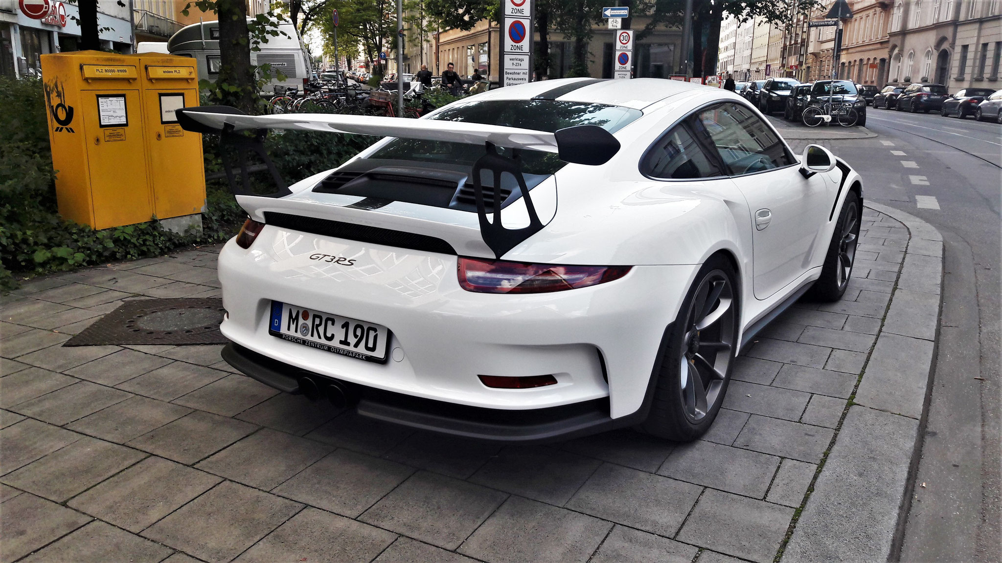 Porsche 911 GT3 RS - M-RC190