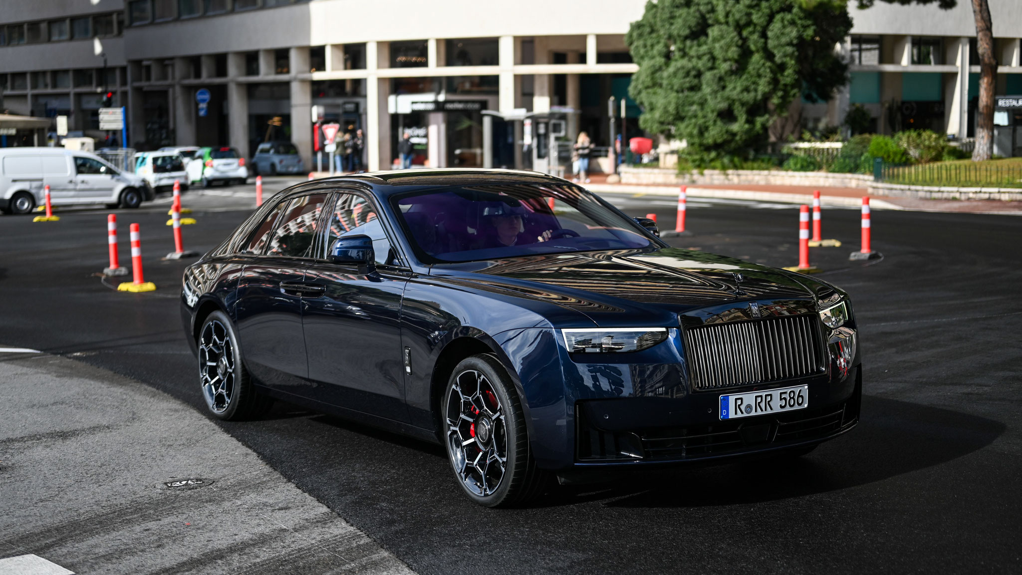 Rolls Royce Ghost - R-RR586