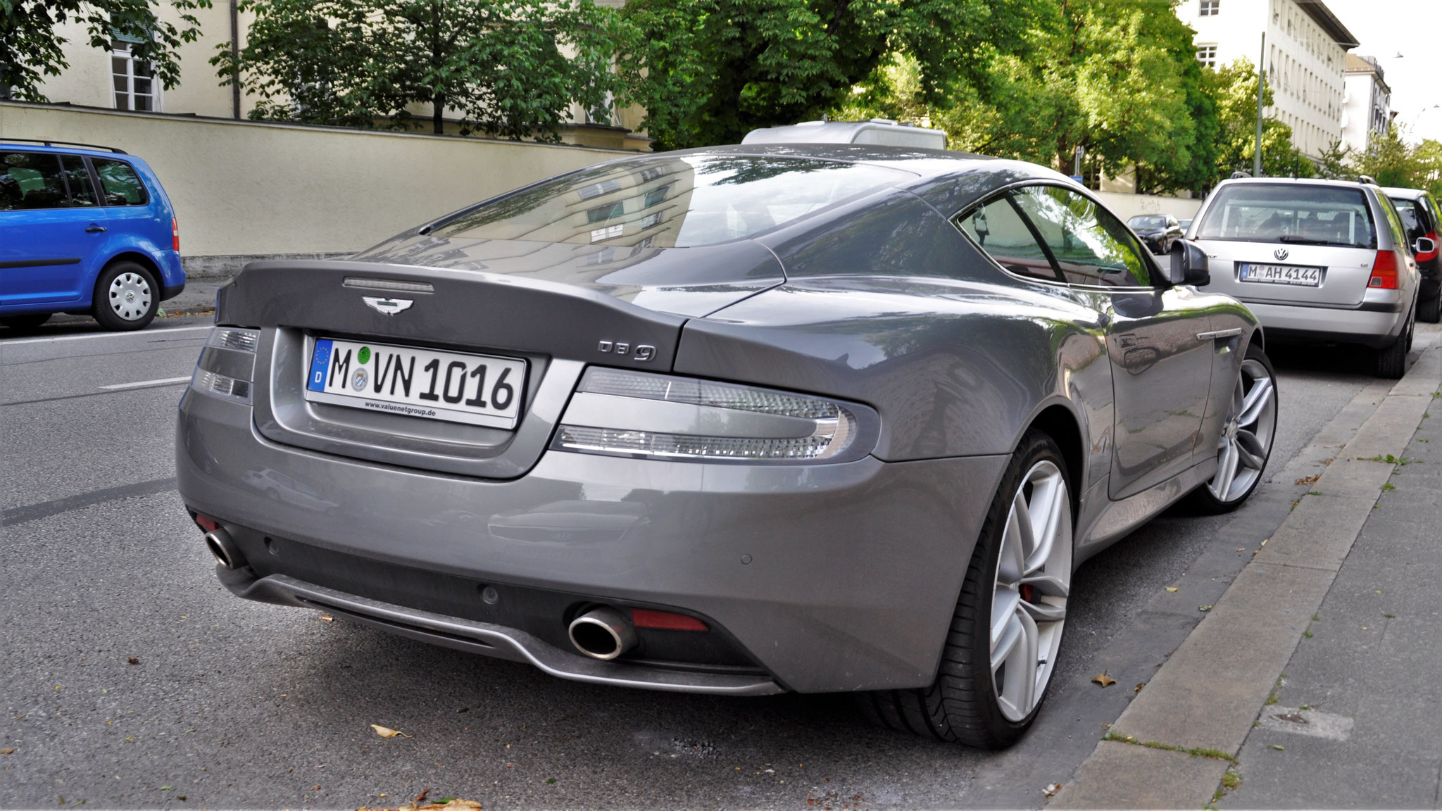Aston Martin DB9 GT Coupé - M-VN1016