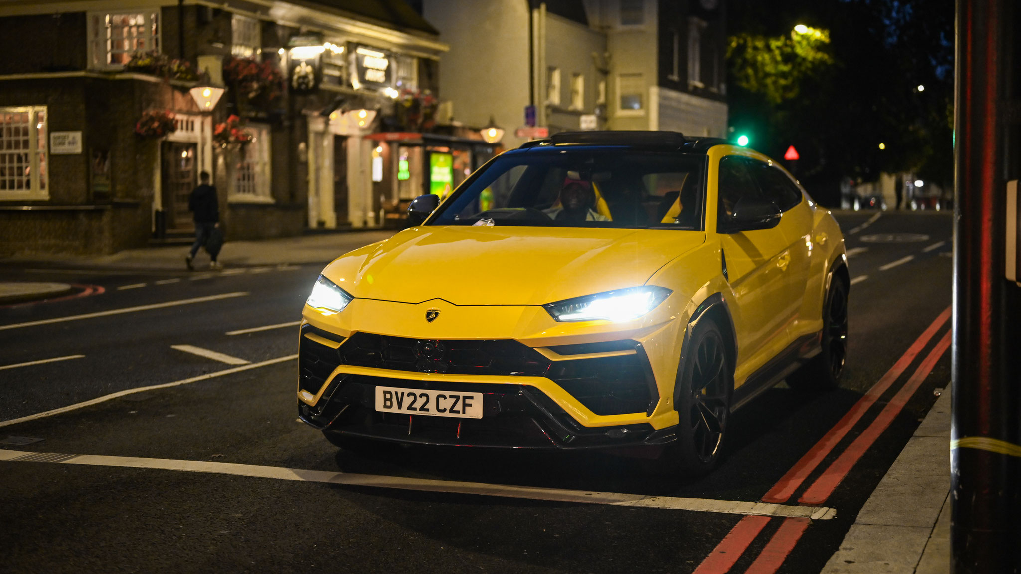 Lamborghini Urus - BV22CZF (GB)