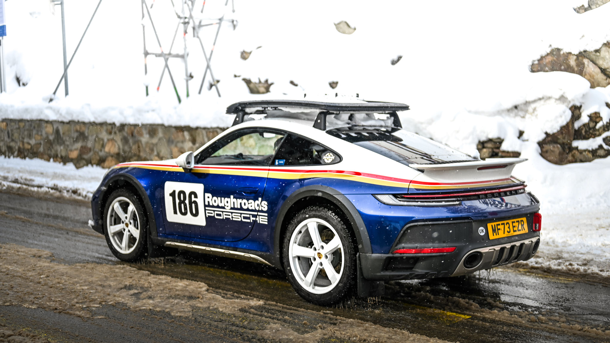 Porsche 911 Dakar - MF73EZR (GB)