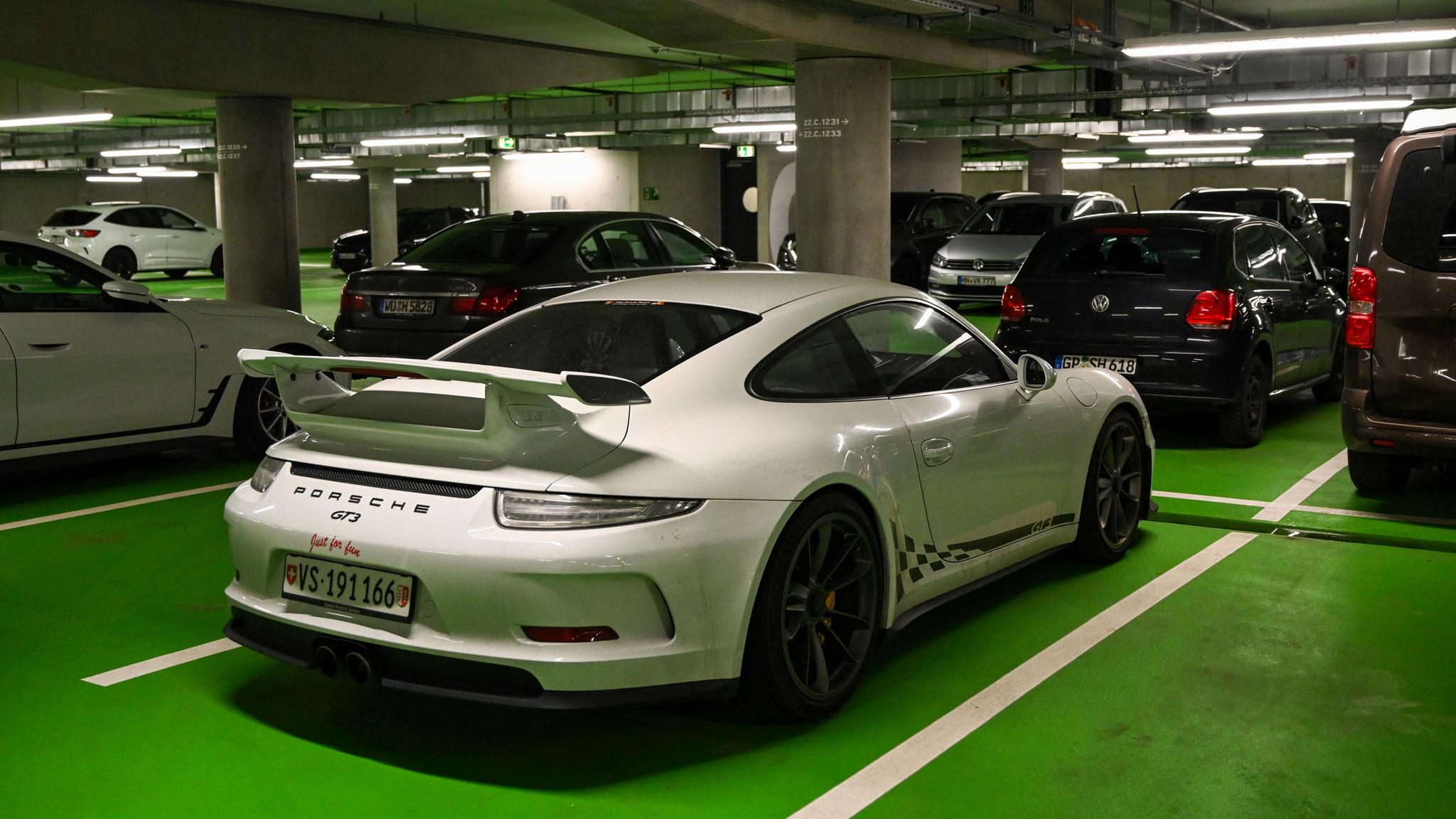 Porsche 991 GT3 - VS191166 (CH)