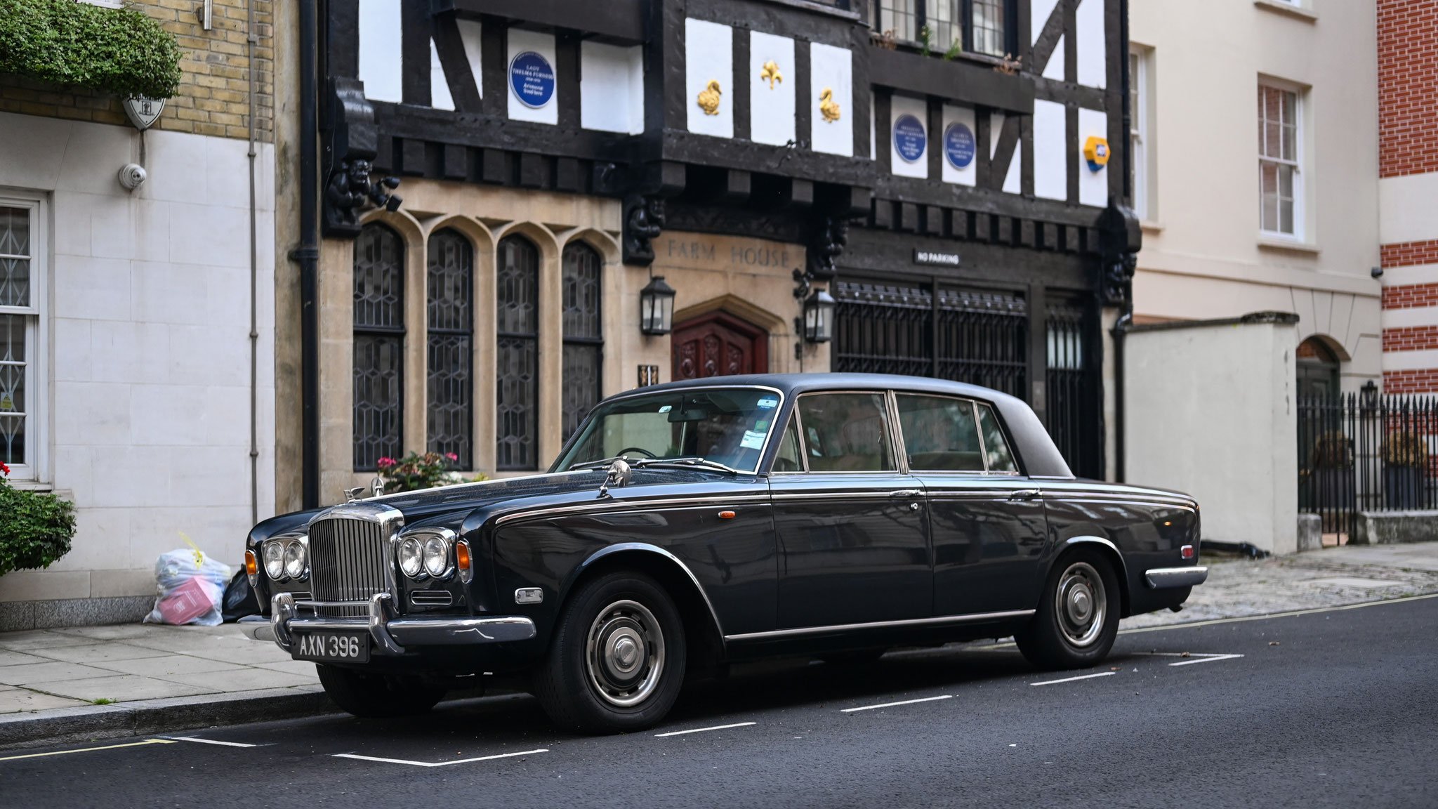 Rolls Royce Silver Shadow - AXN396 (GB)