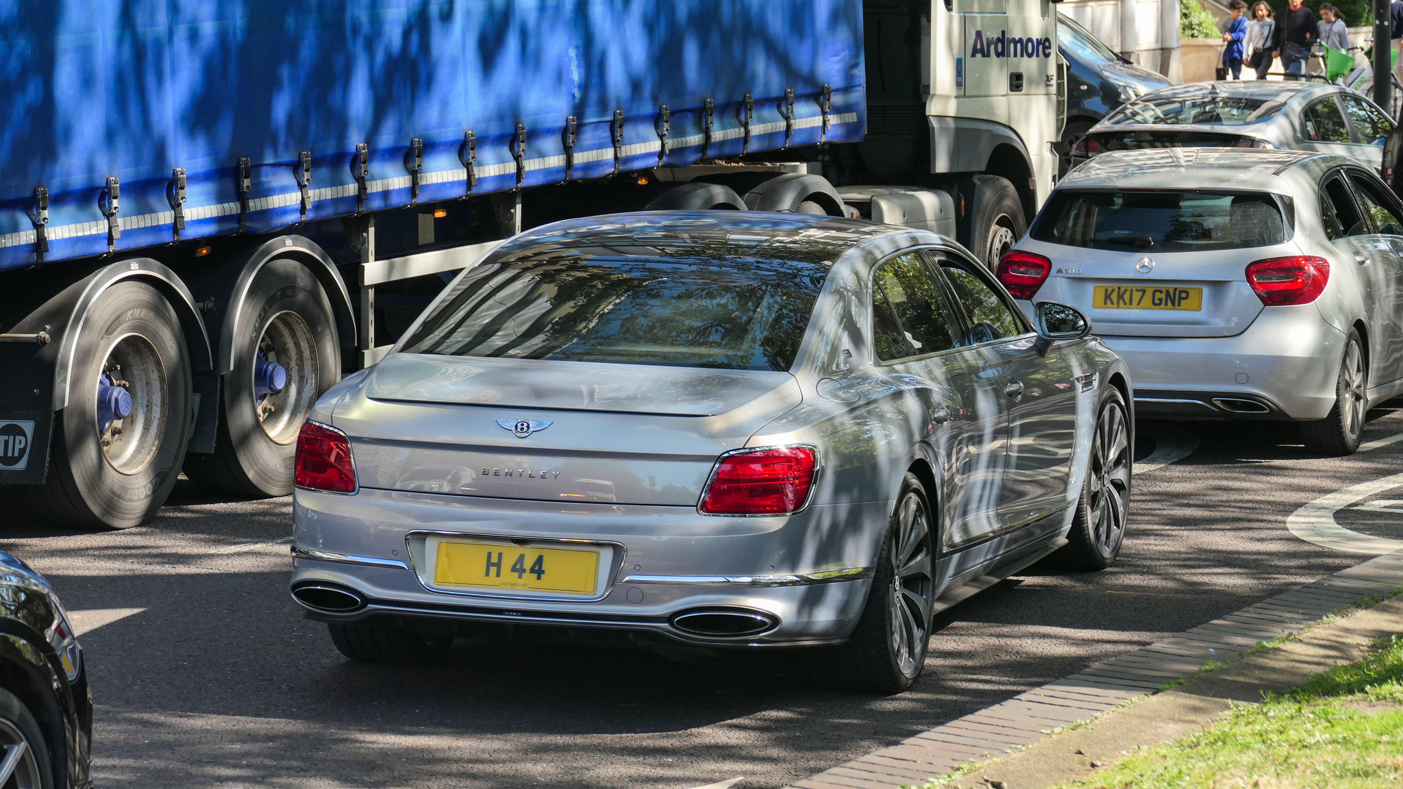 Bentley Flying Spur - H44 (GB)