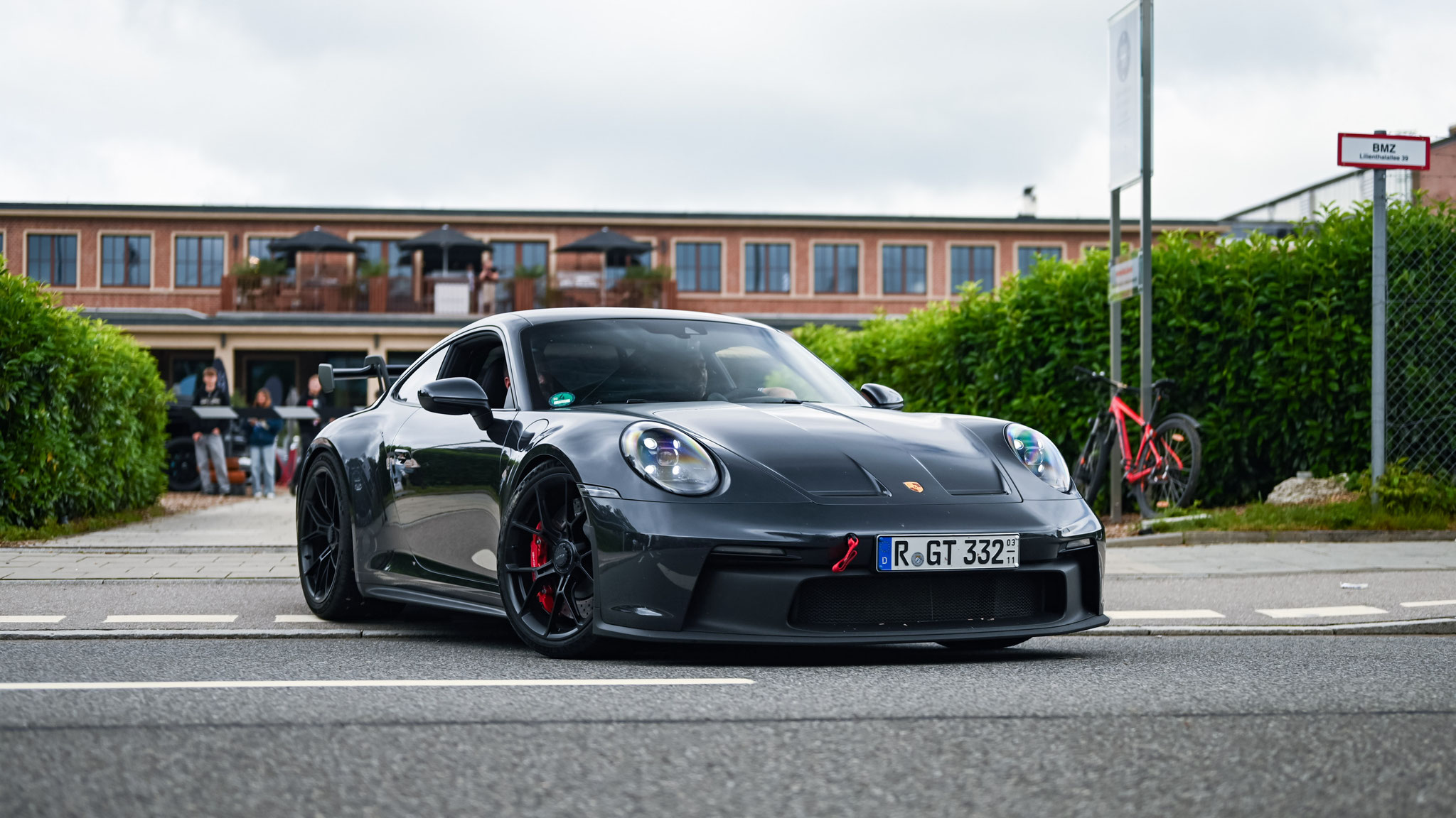 Porsche 992 GT3 - R-GT332