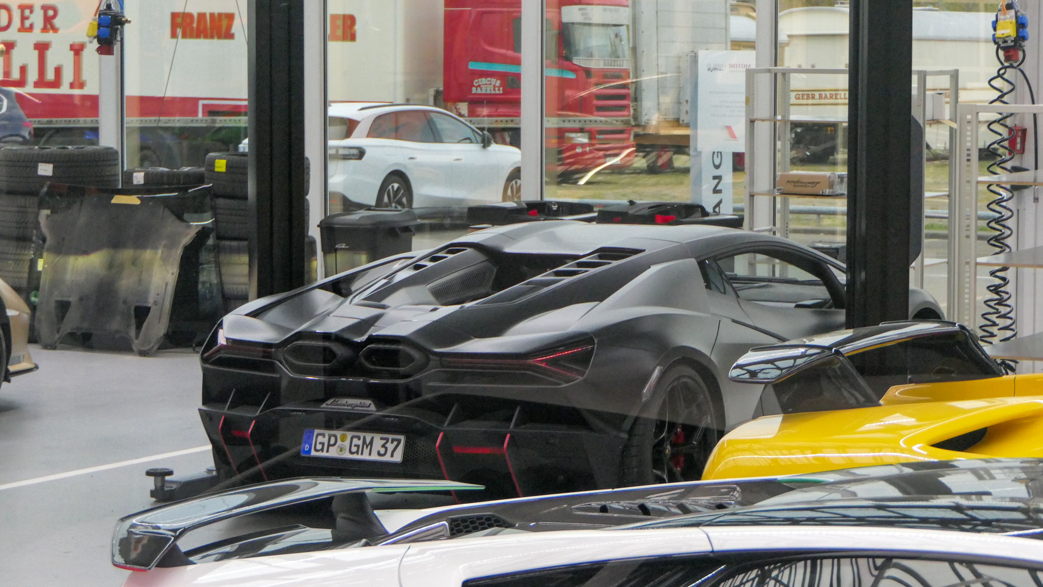 Lamboghini Revuelto - GP-GM37