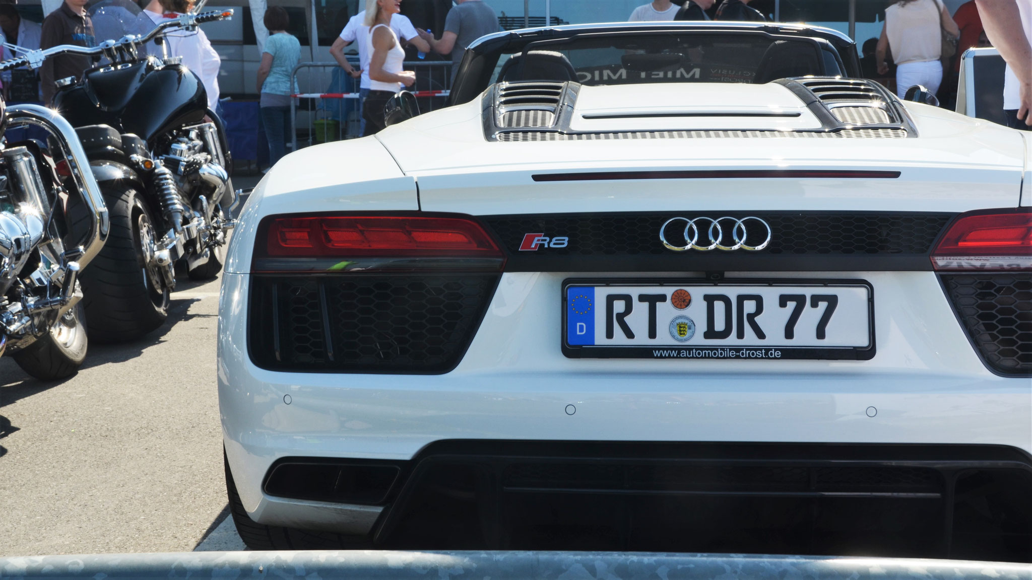Audi R8 V10 Spyder - RT-DR-77