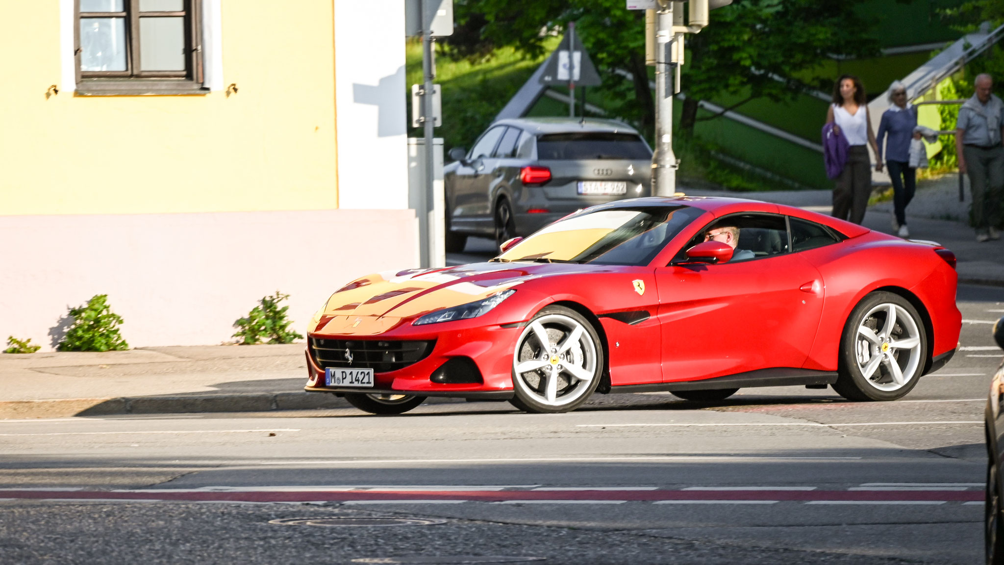 Ferrari Portofino M - M-P1421