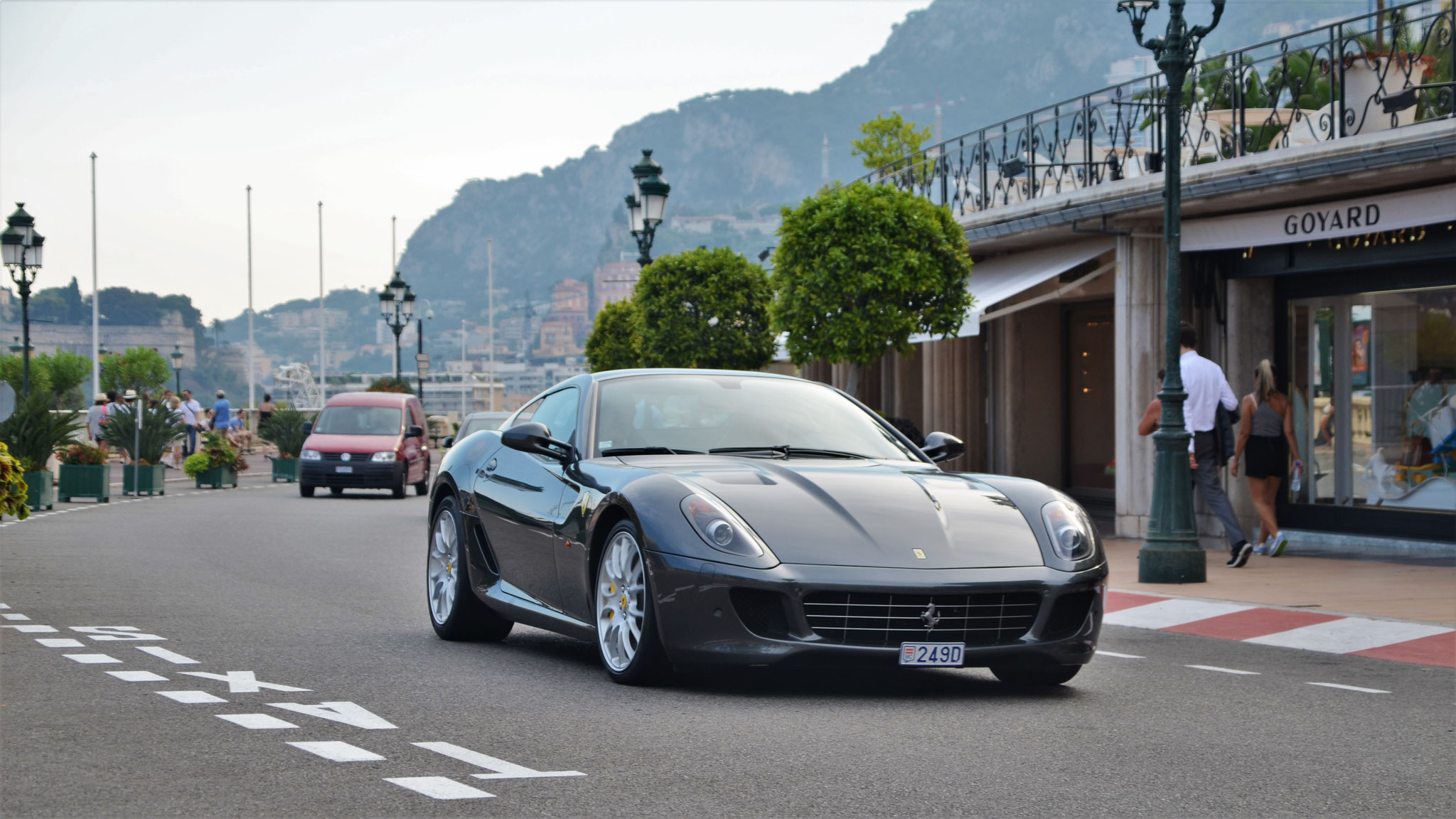 Ferrari 599 GTB - 2490 (MC)