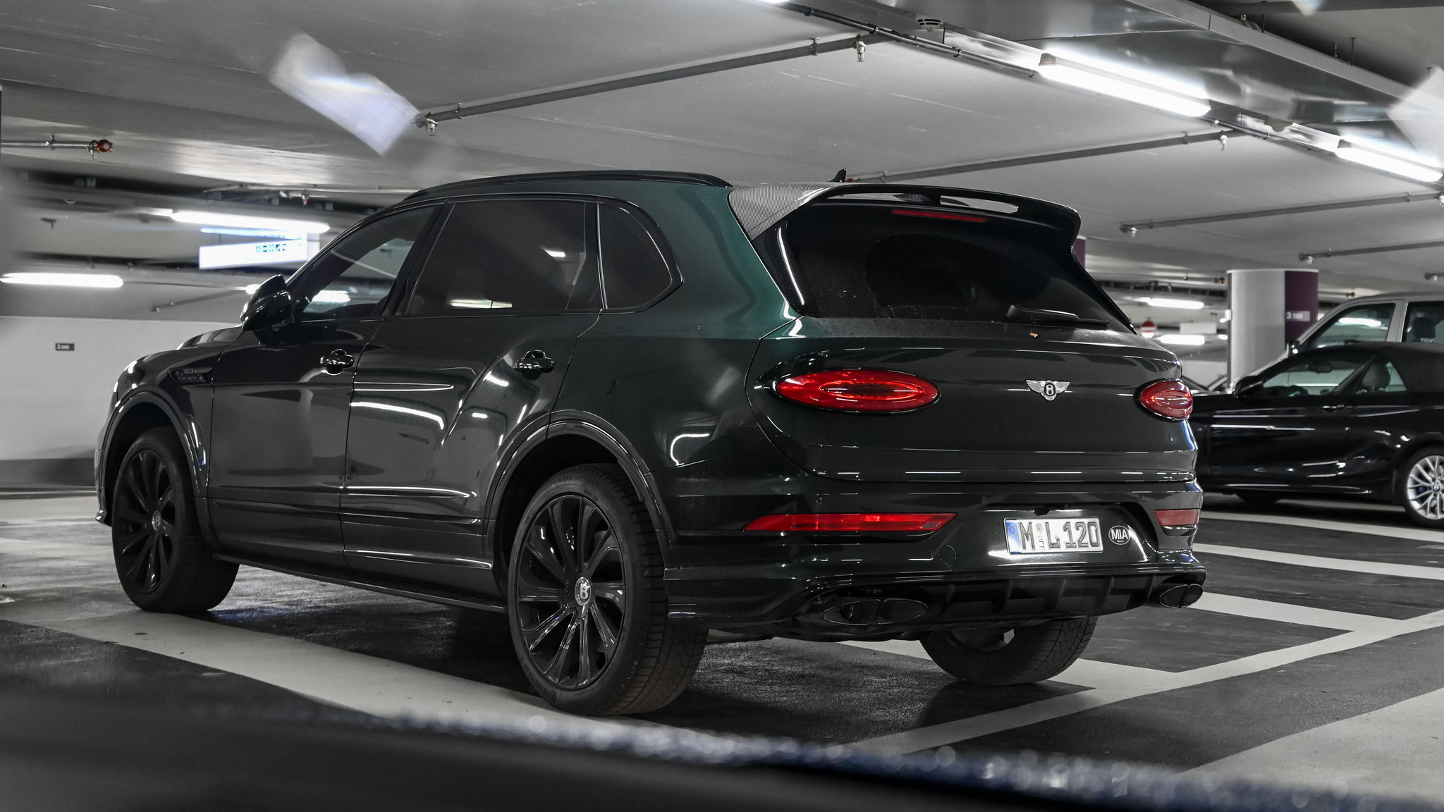 Bentley Bentayga - M-L120