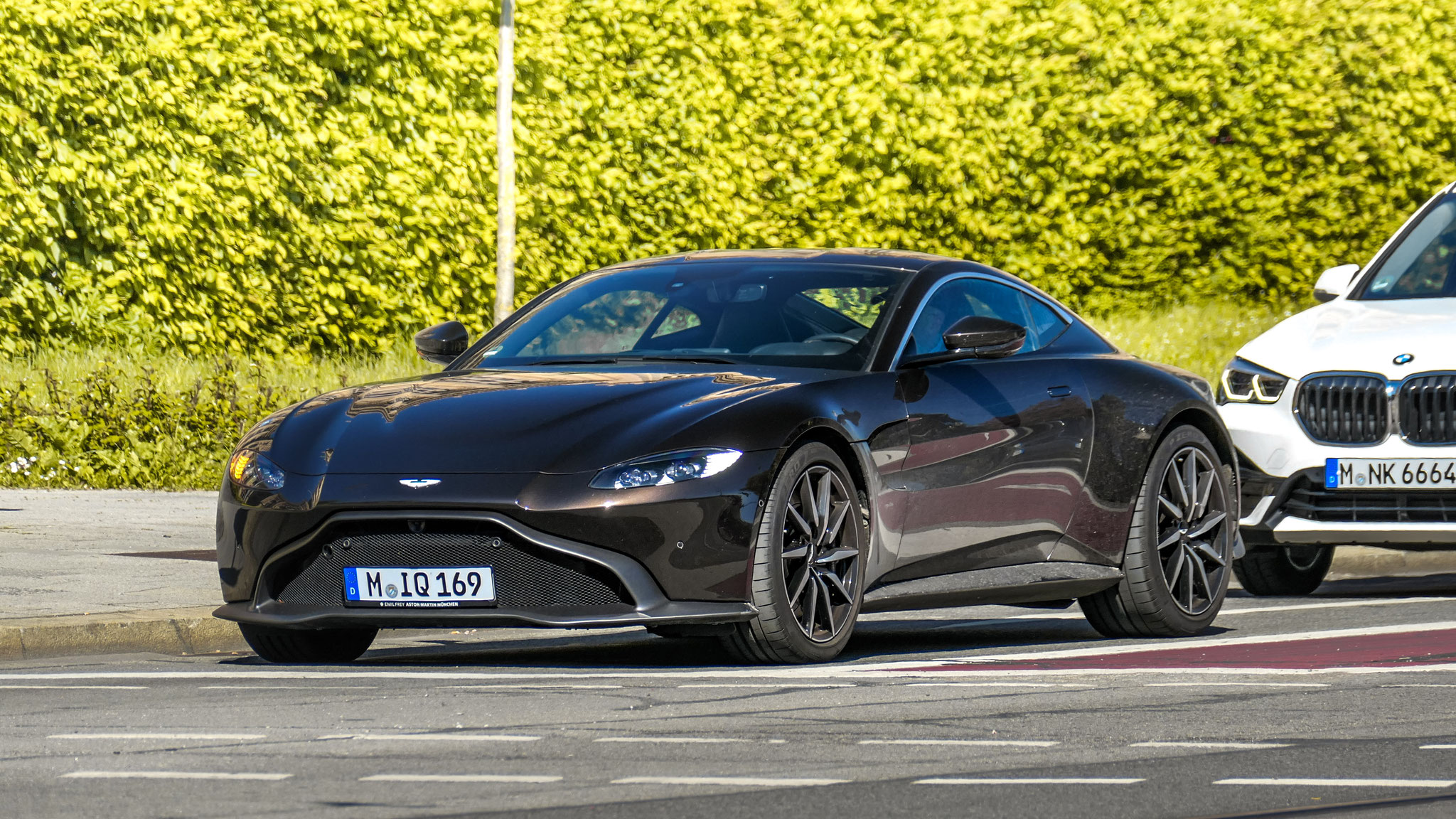 Aston Martin Vantage - M-IQ169