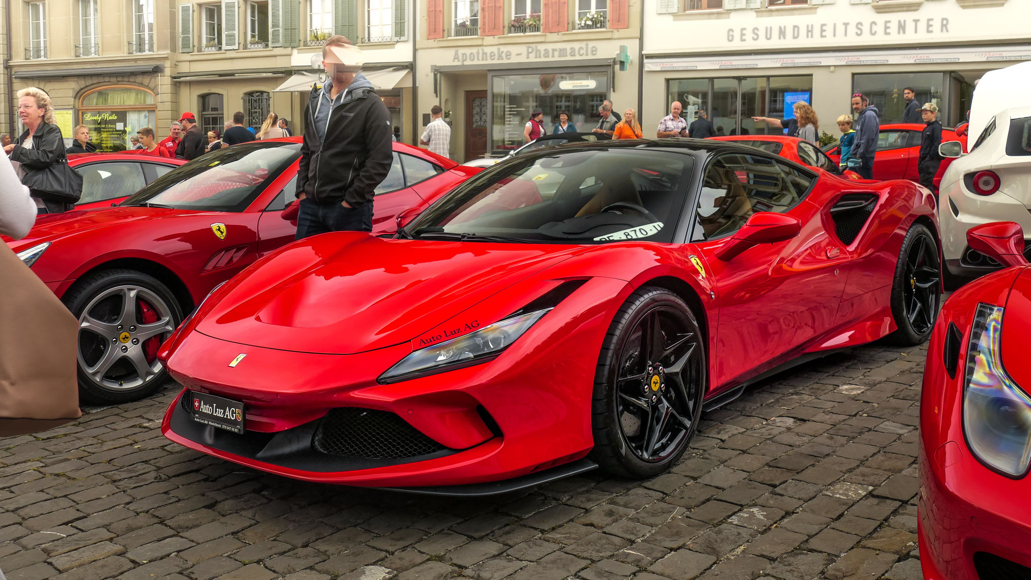 Ferrari F8 Tributo - BE870U (CH)