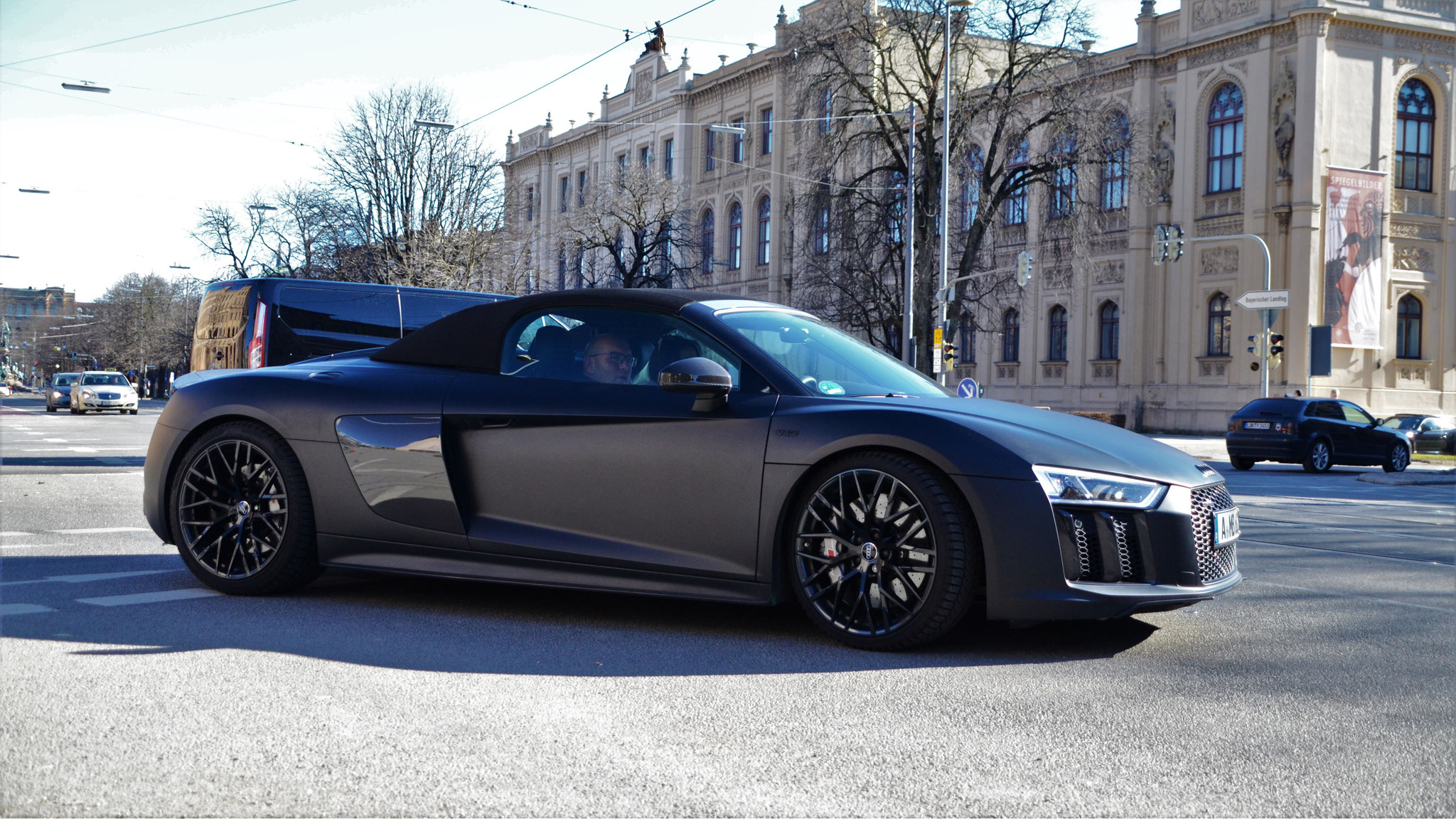 Audi R8 V10 Spyder - A-MB682