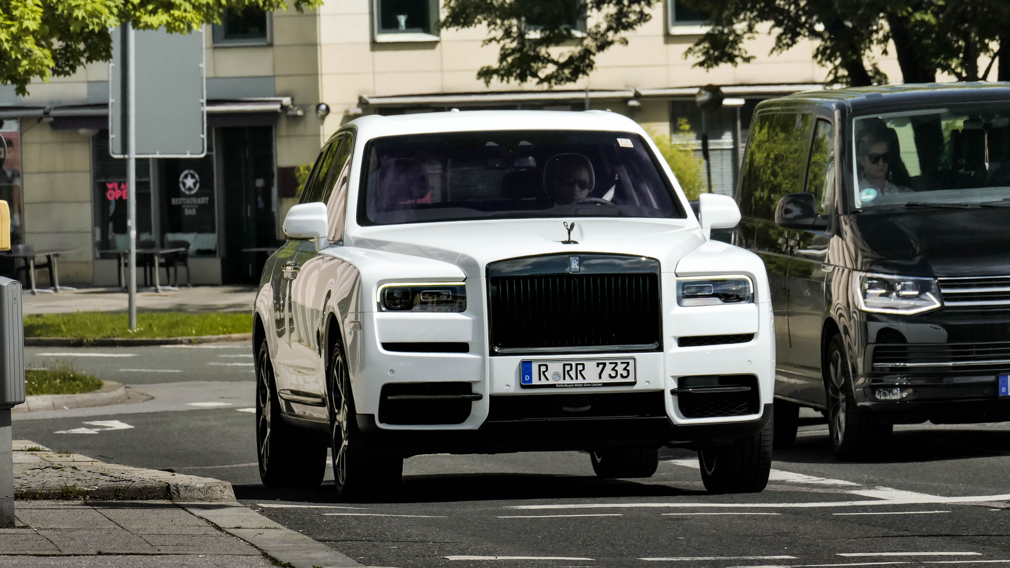 Rolls Royce Cullinan - R-RR733