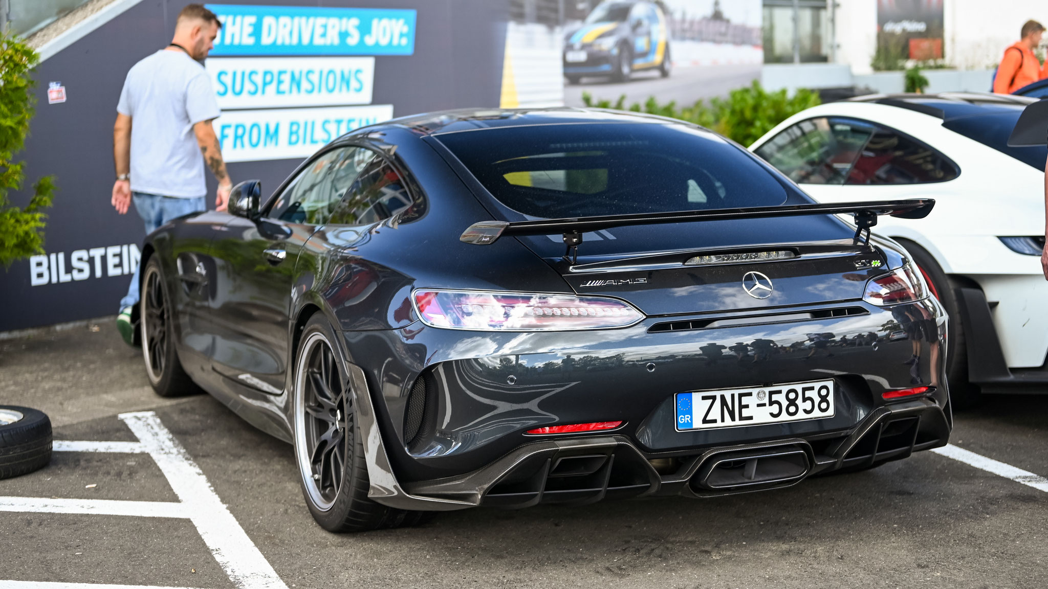 AMG GTR Pro - ZNE5858 (GR)