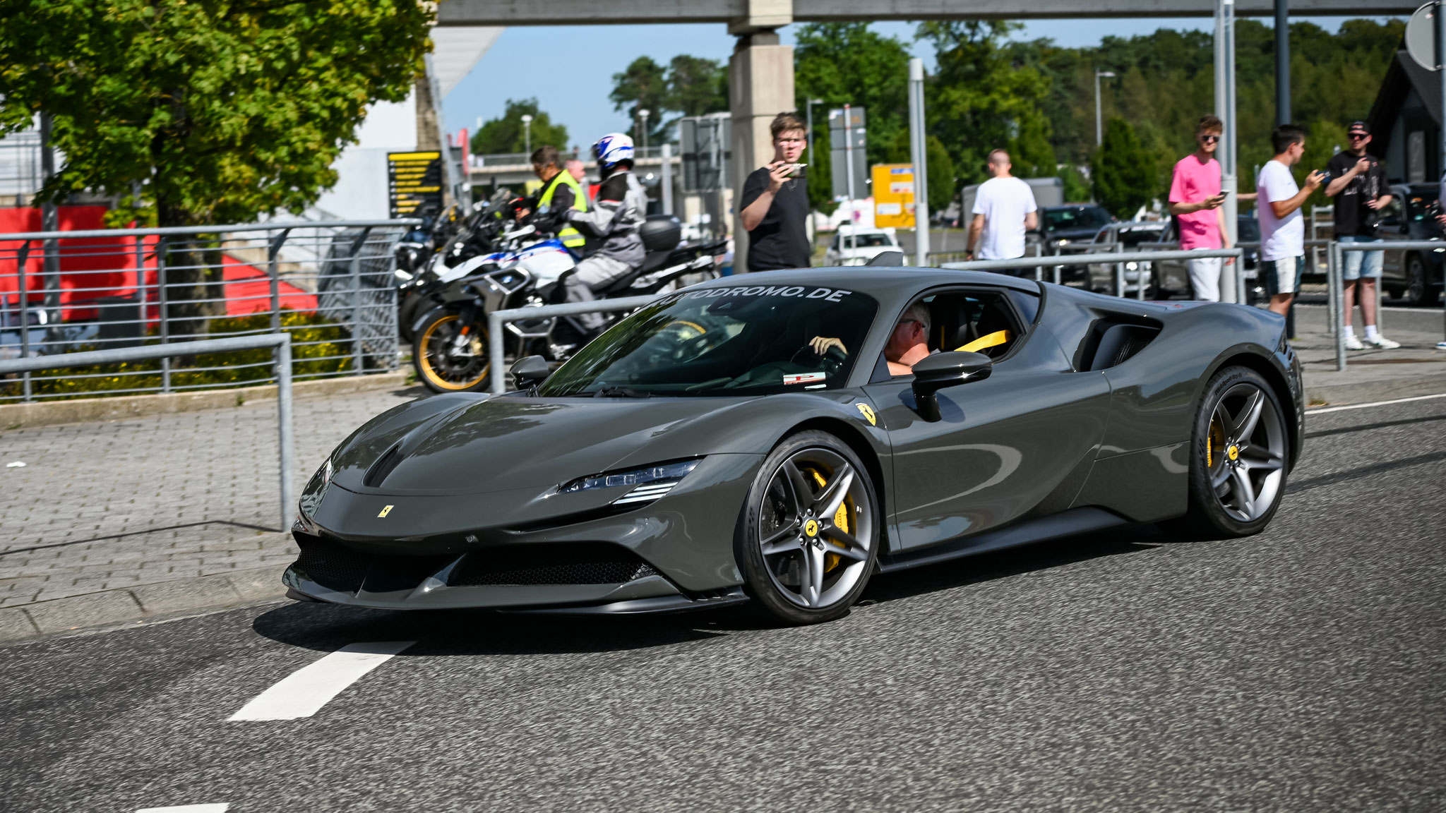 Ferrari SF90 Stradale  - AW-AO66