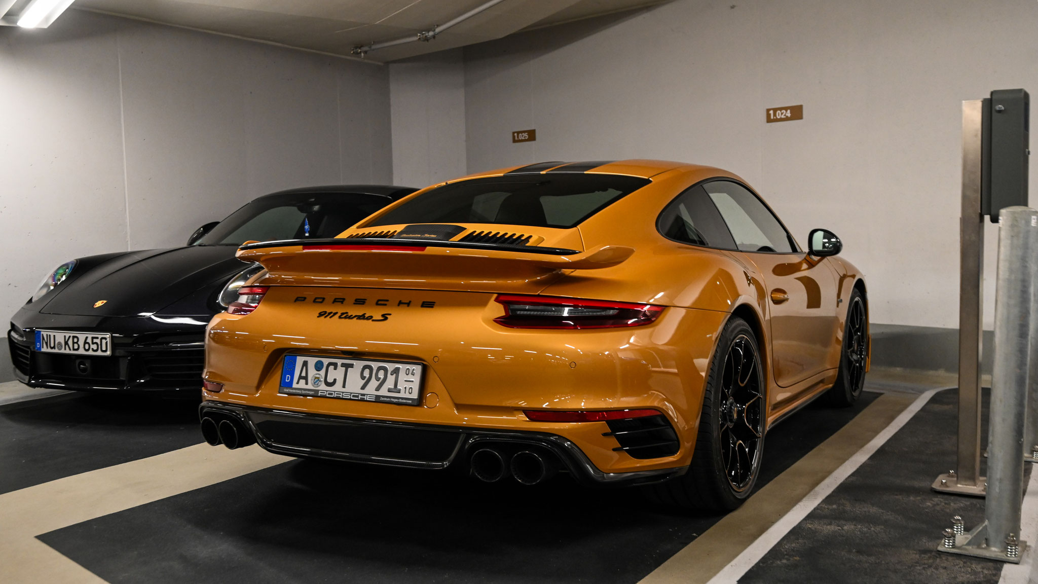 Porsche 911 Turbo S Exclusive Series - A-CT991