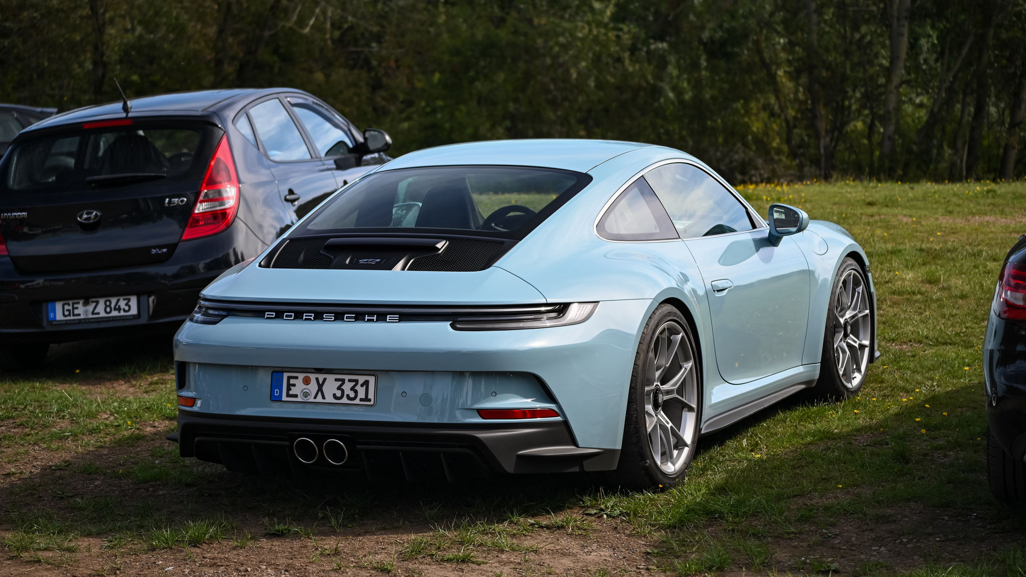 Porsche 992 GT3 Touring - E-X331