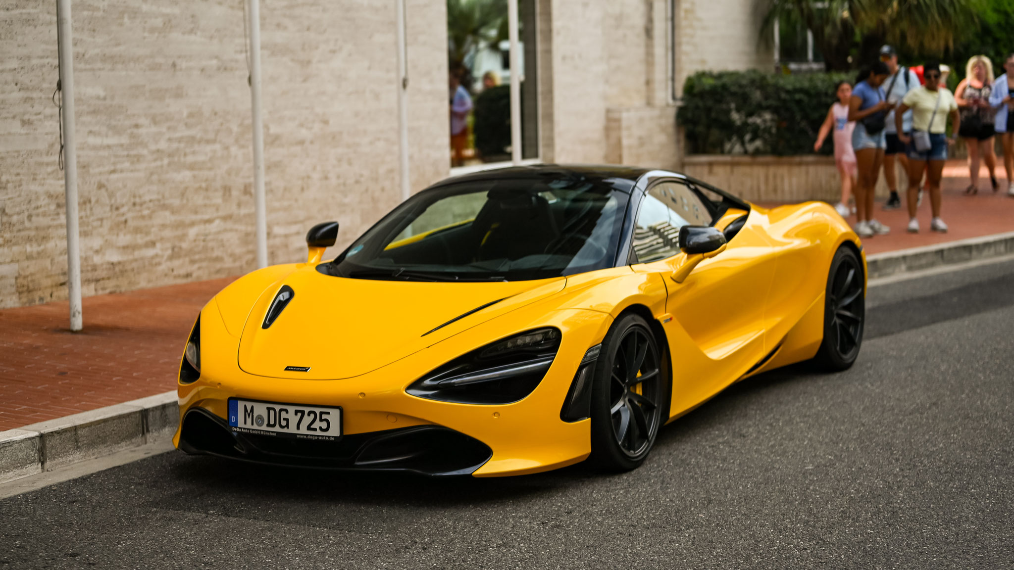 McLaren 720S - M-DG725