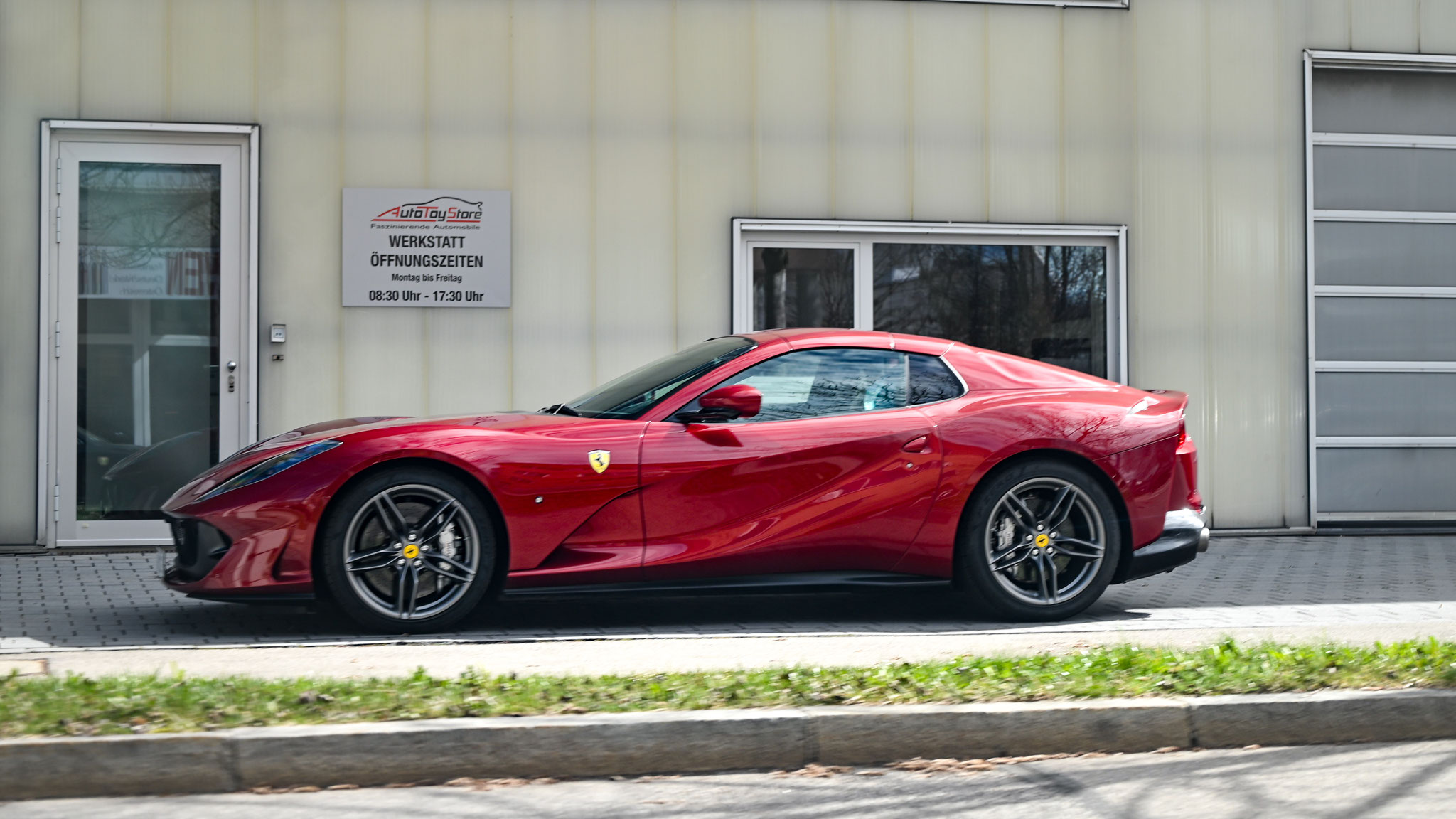 Ferrari 812 GTS - STD-G812