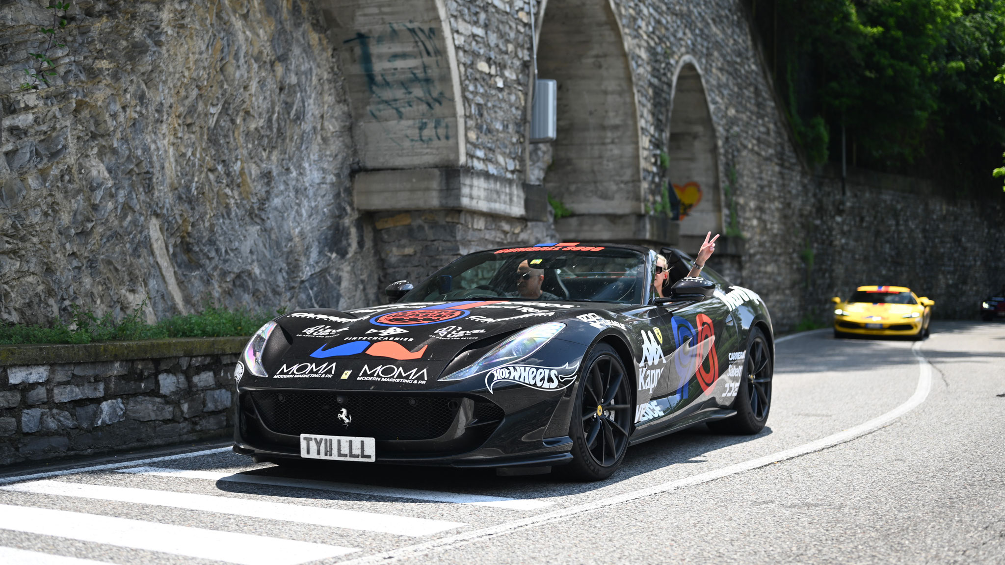 Ferrari 812 GTS - TY11LLL (GB)