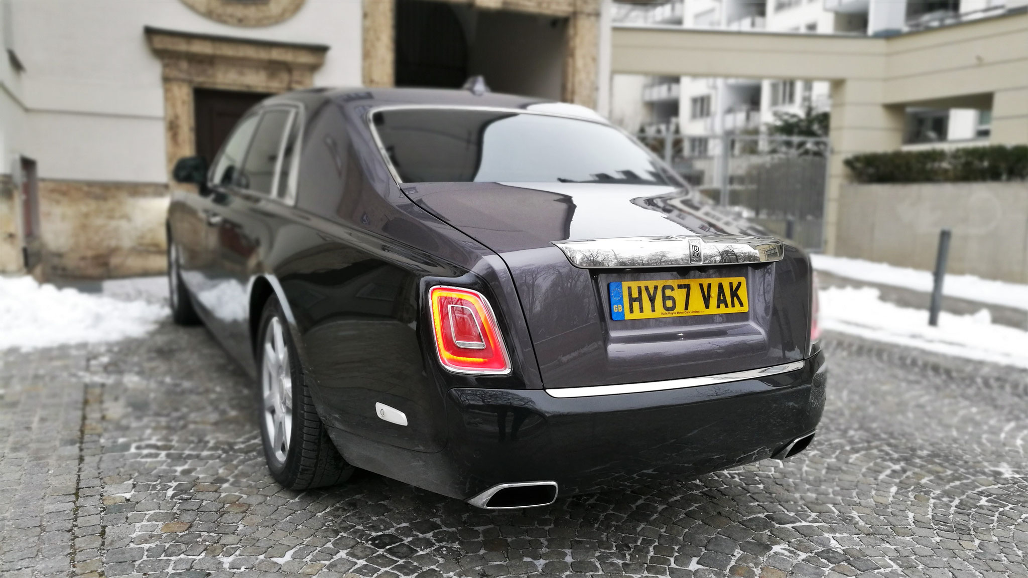 Rolls Royce Phantom - HY67VAK (GB)