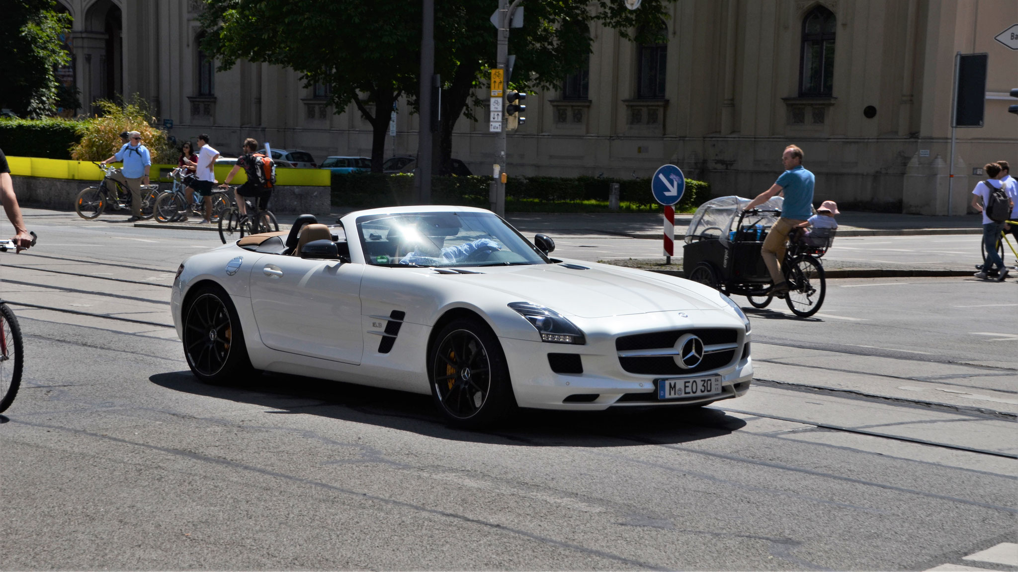 AMG SLS Roadster - M-EO30