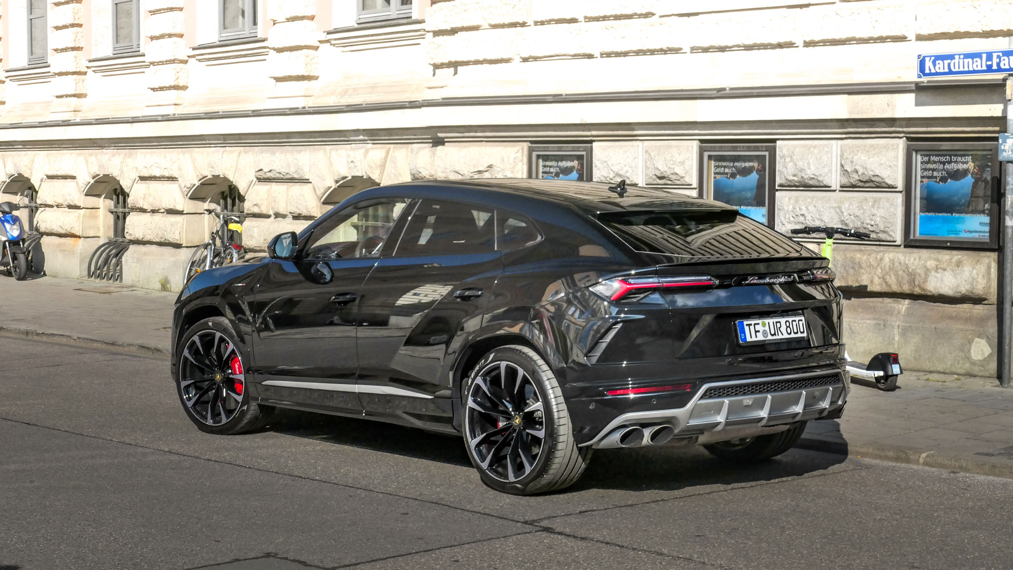 Lamborghini Urus - TF-UR800