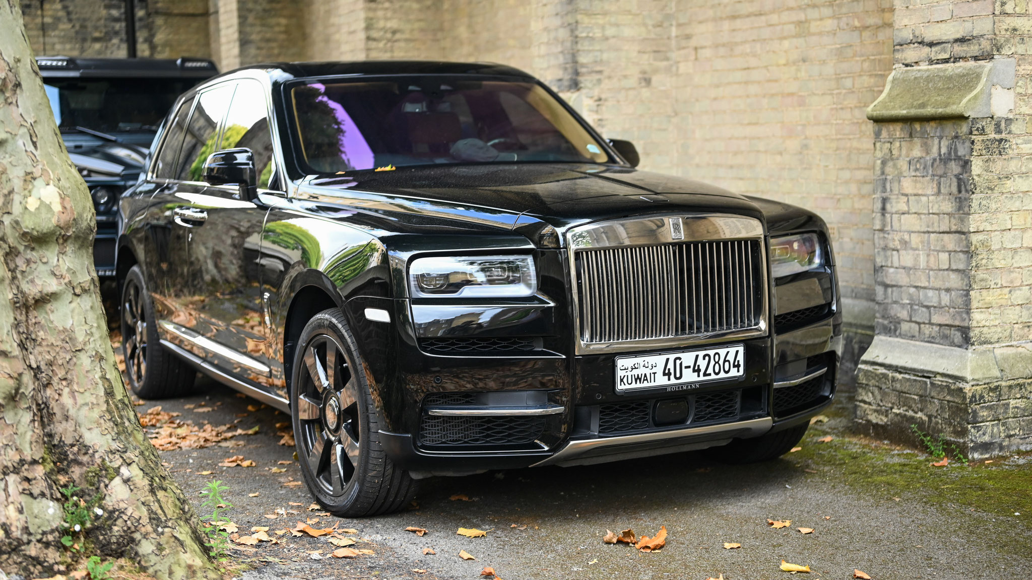 Rolls Royce Cullinan - 4042864 (KWT)