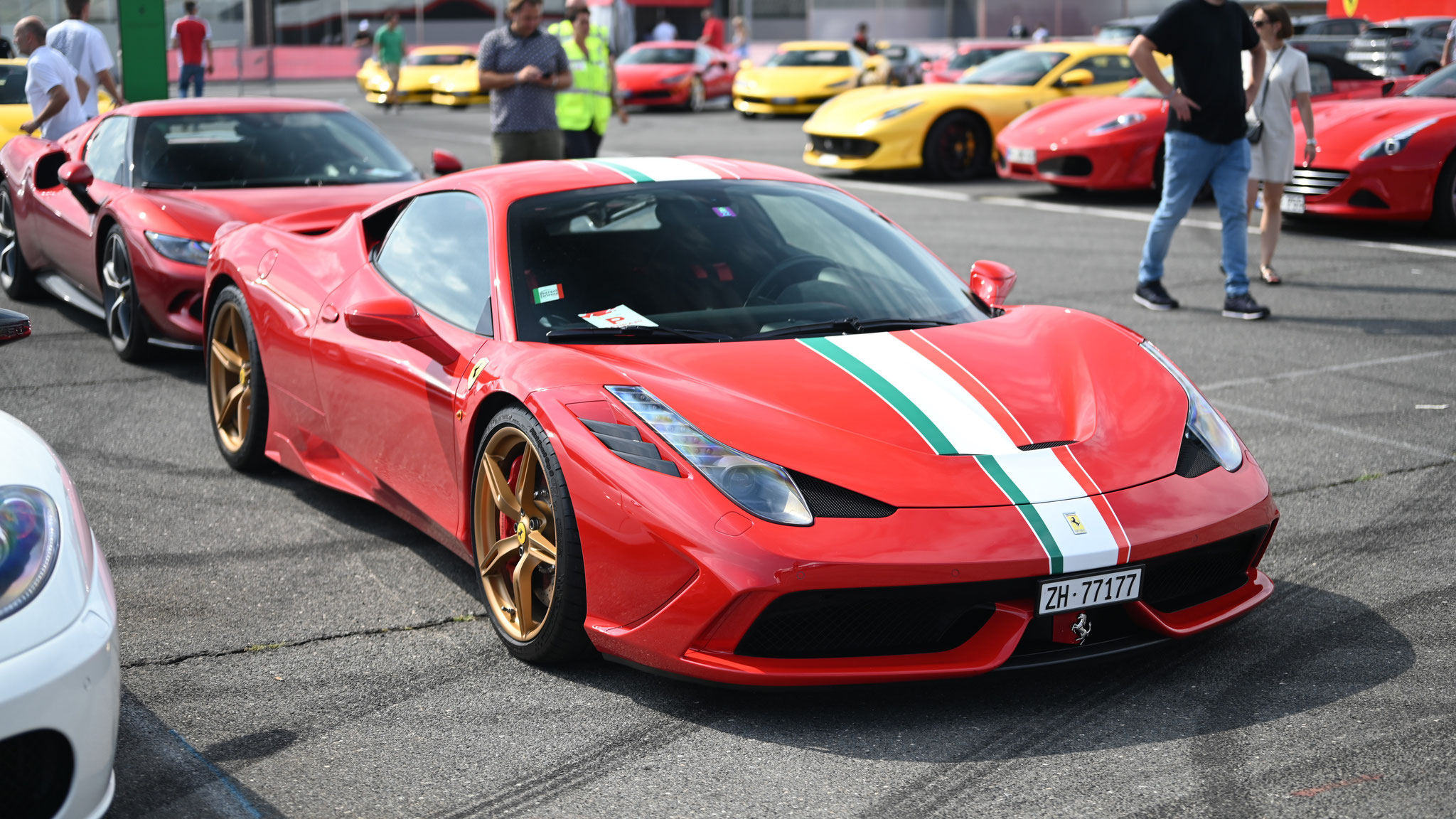 Ferrari 458 Speciale - ZH77177 (CH)