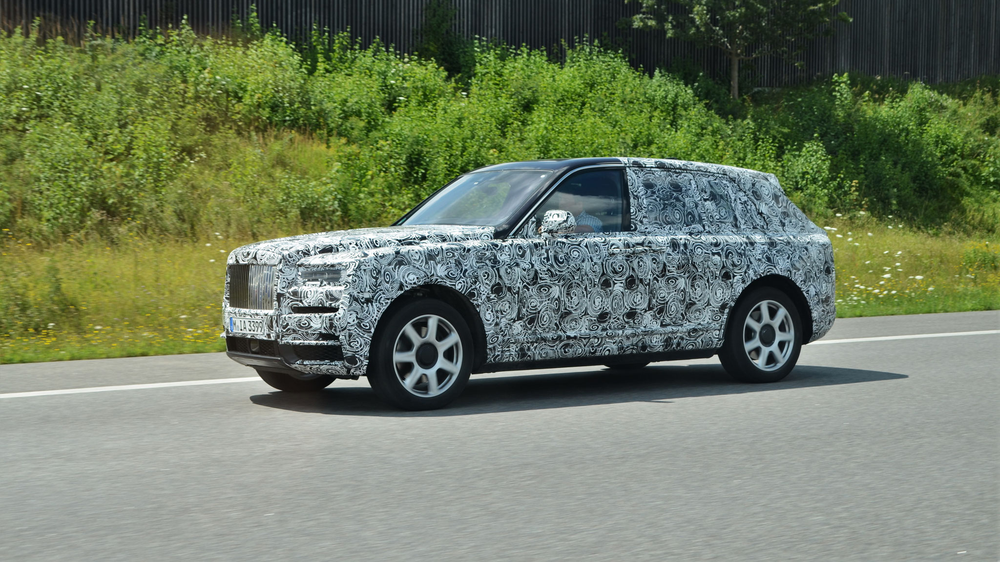 Rolls Royce Cullinan - M-IA3399