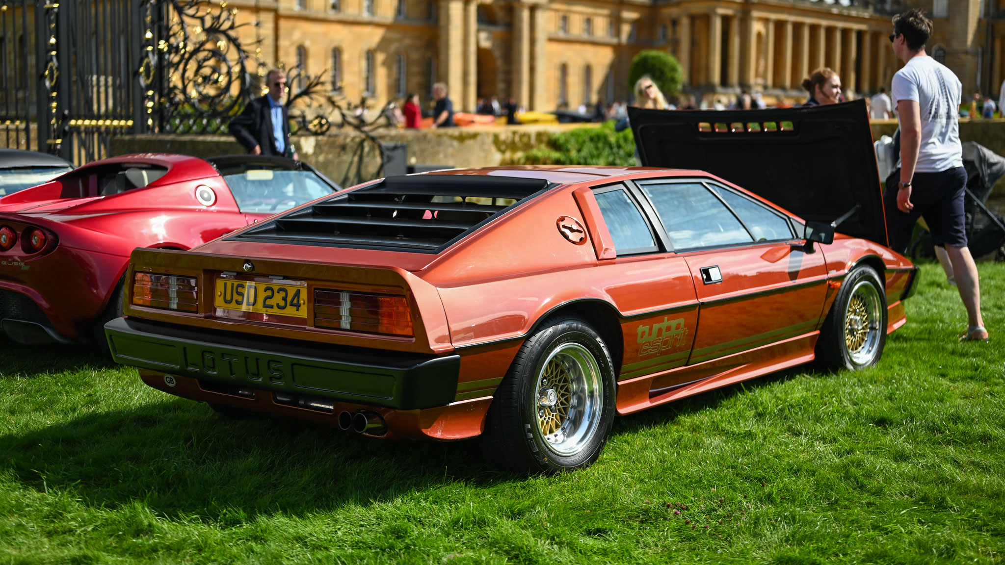 Lotus Esprit Turbo - USD234 (GB)