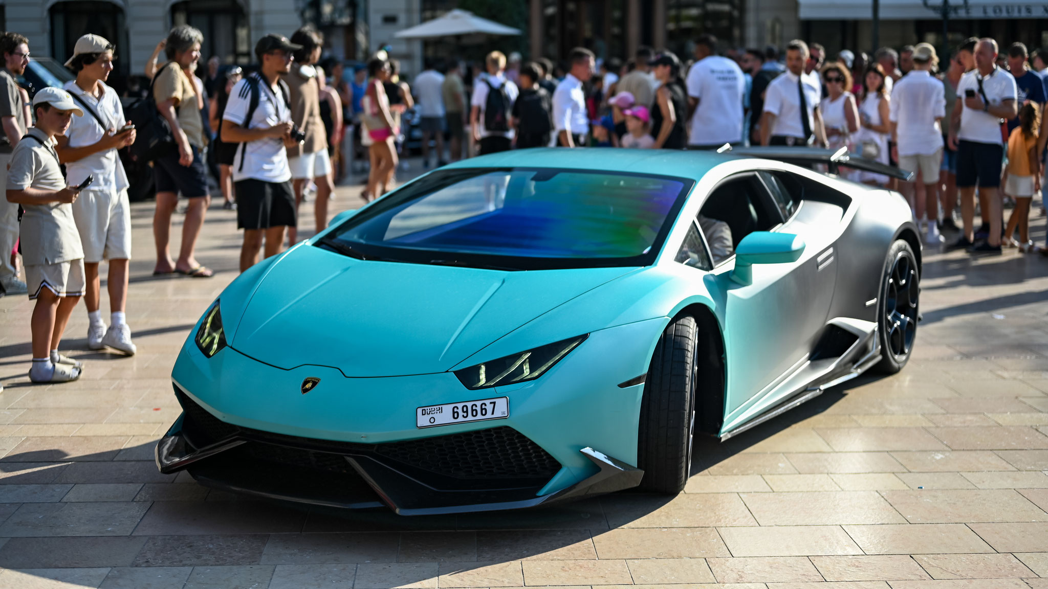 Lamborghini Huracan - O69667 (Dubai)