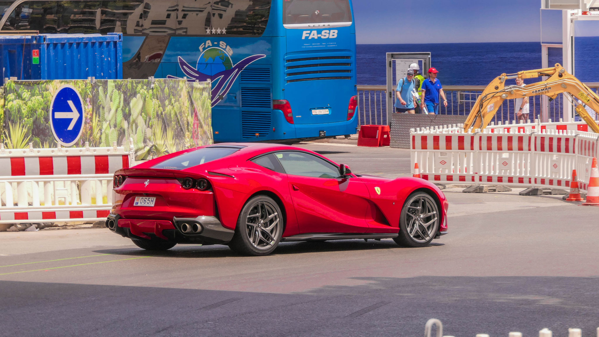 Ferrari 812 Superfast - 065H (MC)