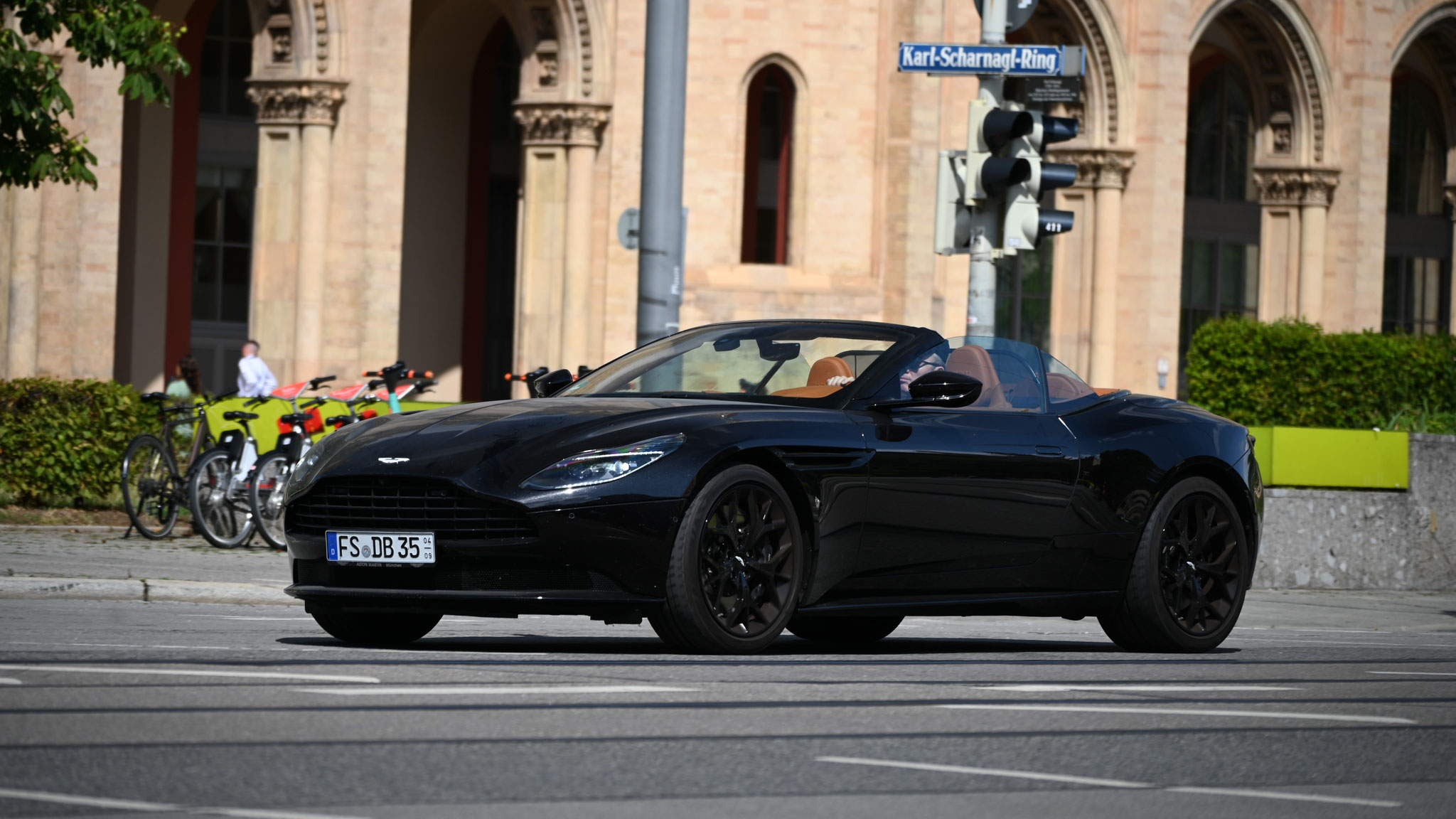 Aston Martin DB11 Volante - FS-DB35