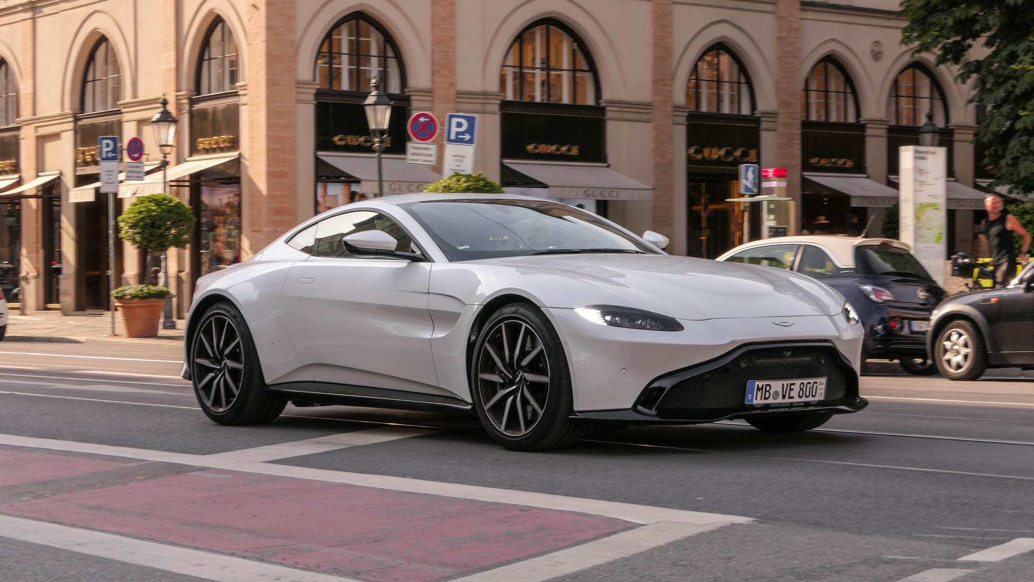 Aston Martin Vantage - MB-VE800