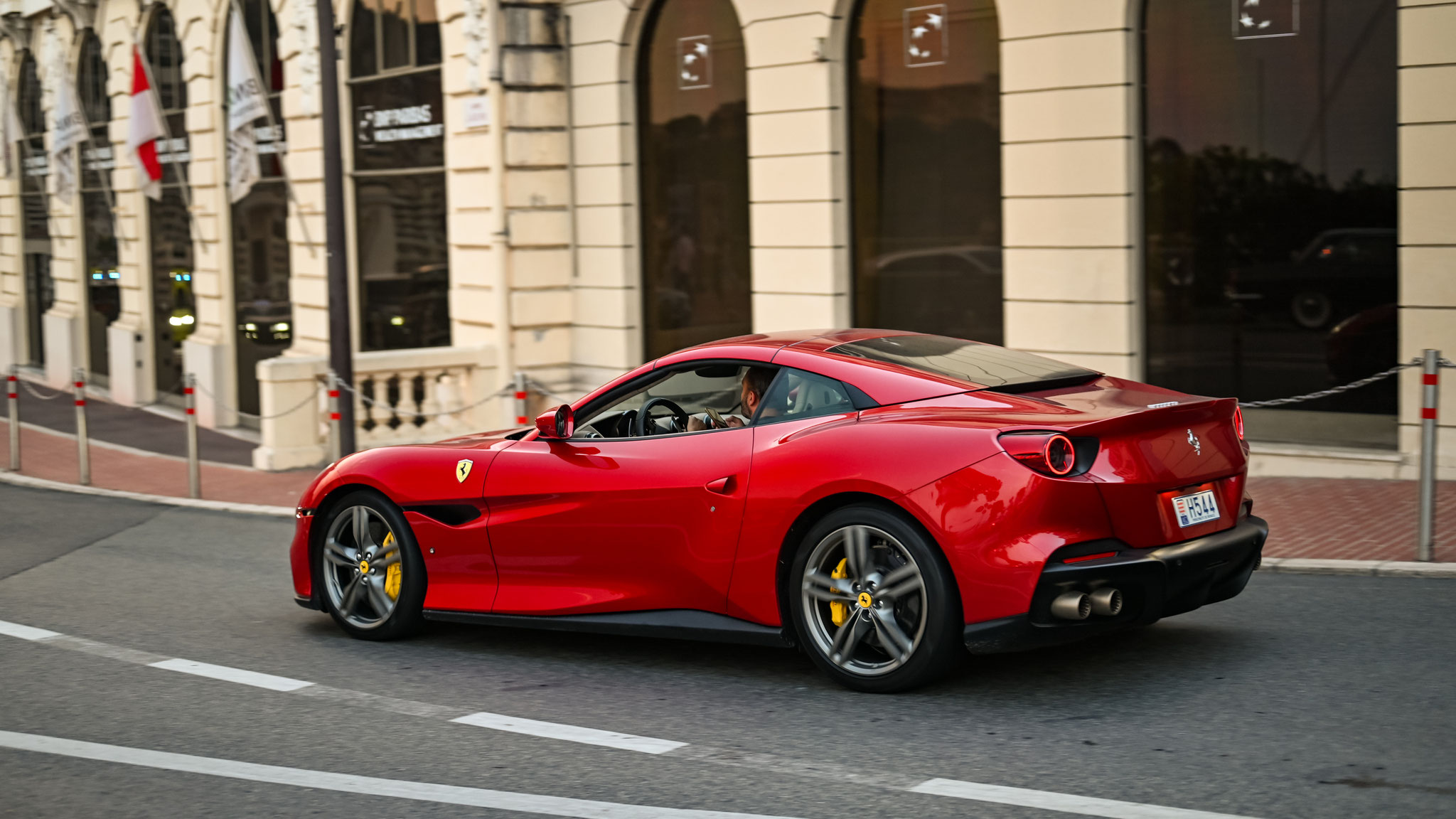 Ferrari Portofino M - H544 (MC)