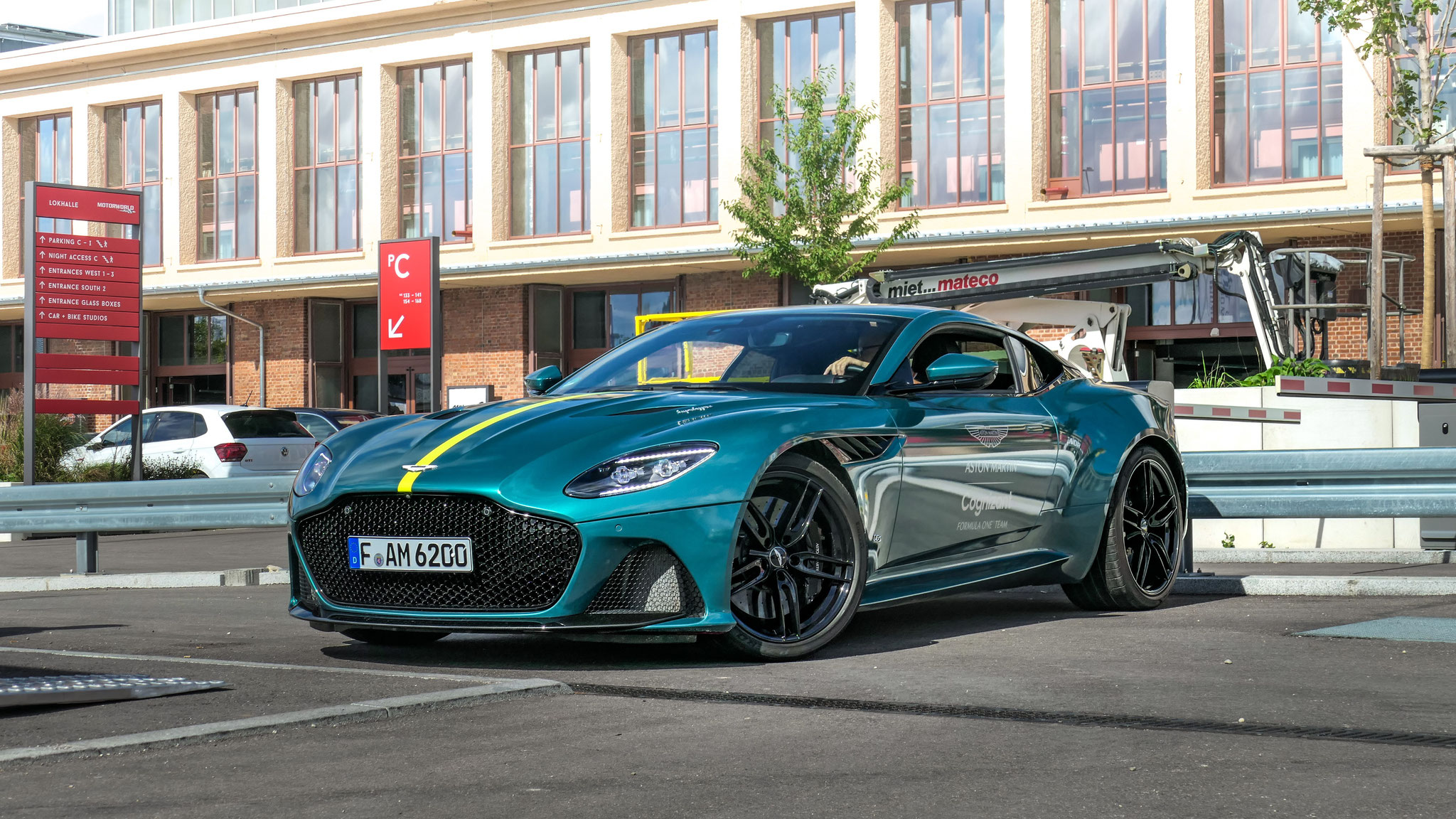 Aston Martin DBS Superleggera - F-AM6200
