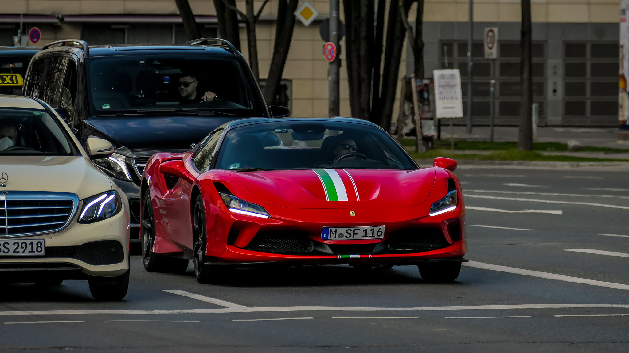 Ferrari F8 Spider - M-SF116