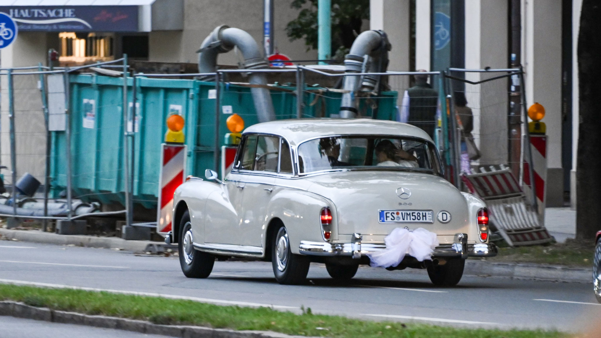 Mercedes 300 Adenauer - FS-VM58H