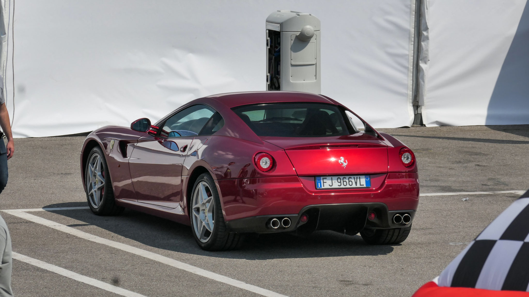 Ferrari 599 GTB - FJ966VL (ITA)