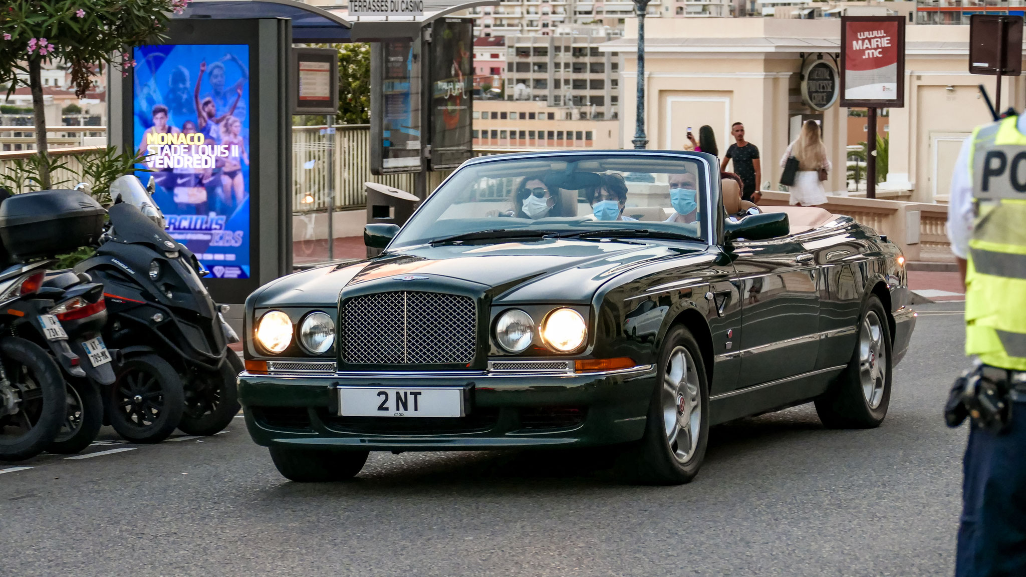 Bentley Azure - 2NT (GB)