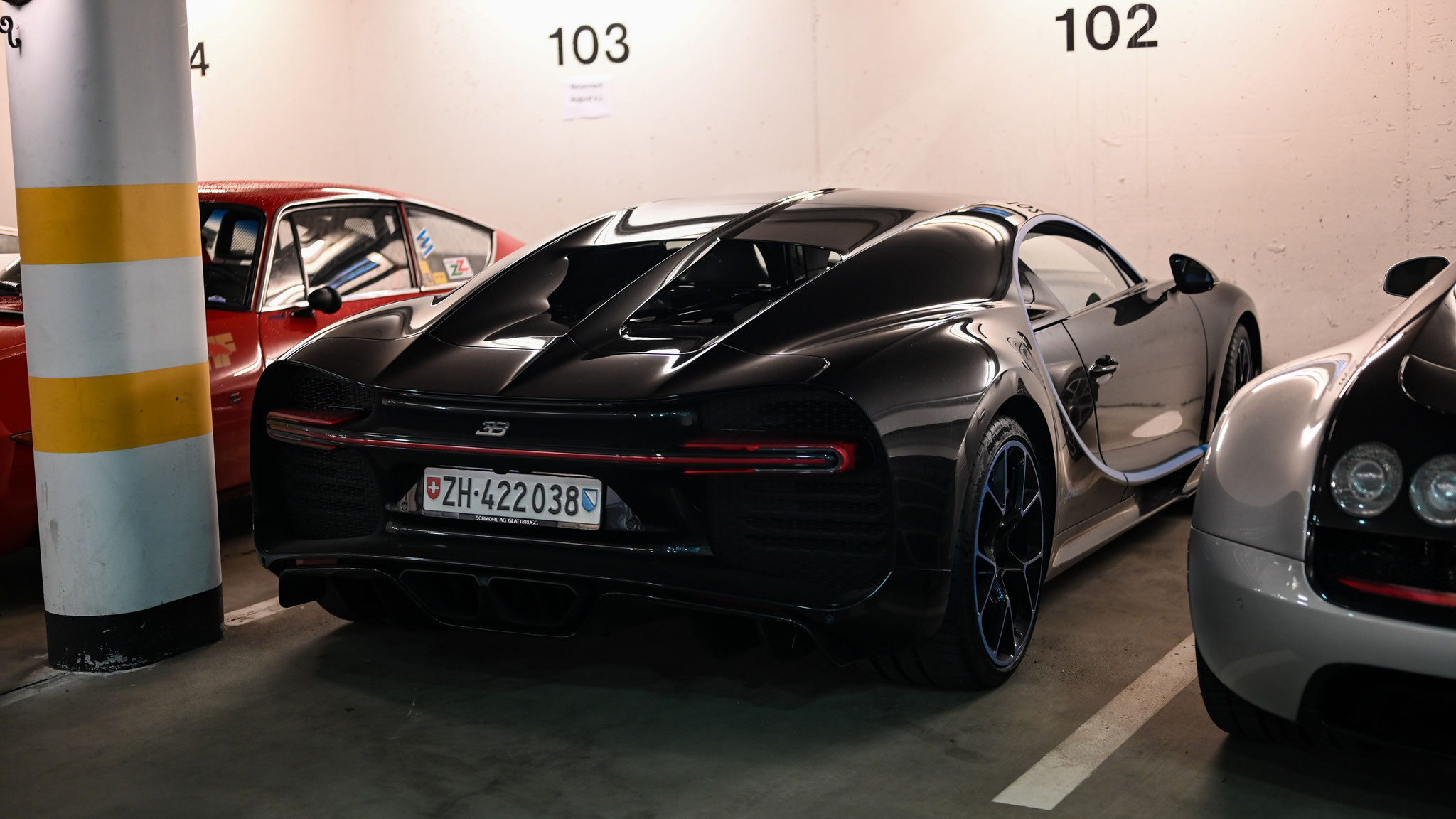 Bugatti Chiron 42 Seconds Edition - ZH422038 (CH)