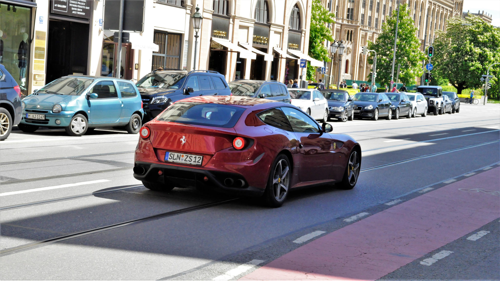 Ferrari FF - SLN-ZS12