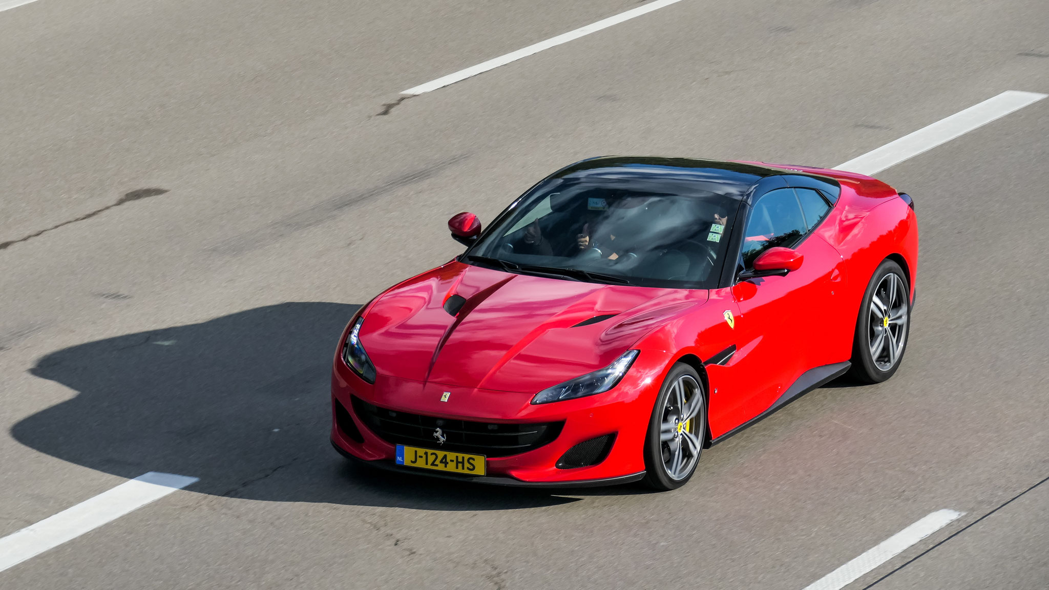 Ferrari Portofino - J-124-HS (NL)