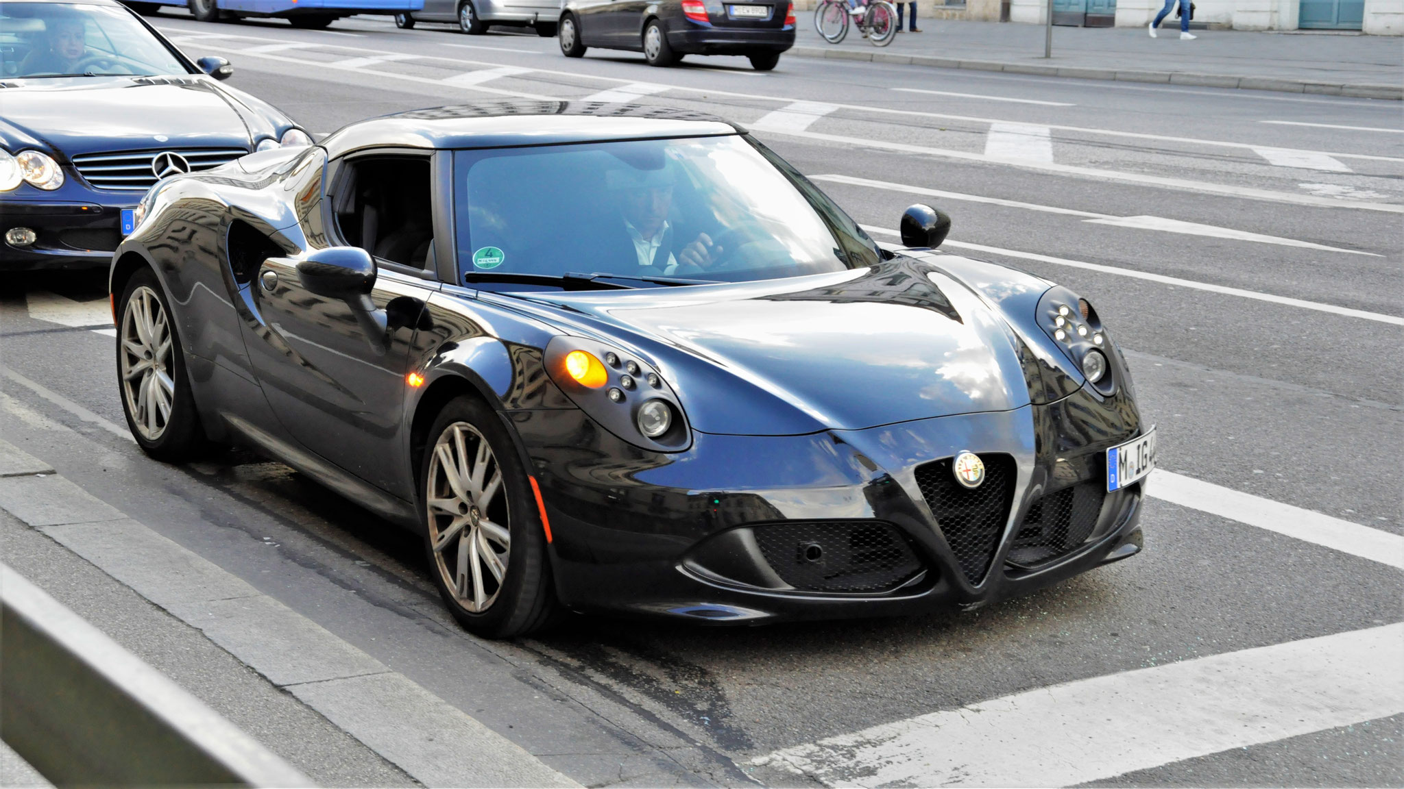 Alfa Romeo 4C - M-IG444