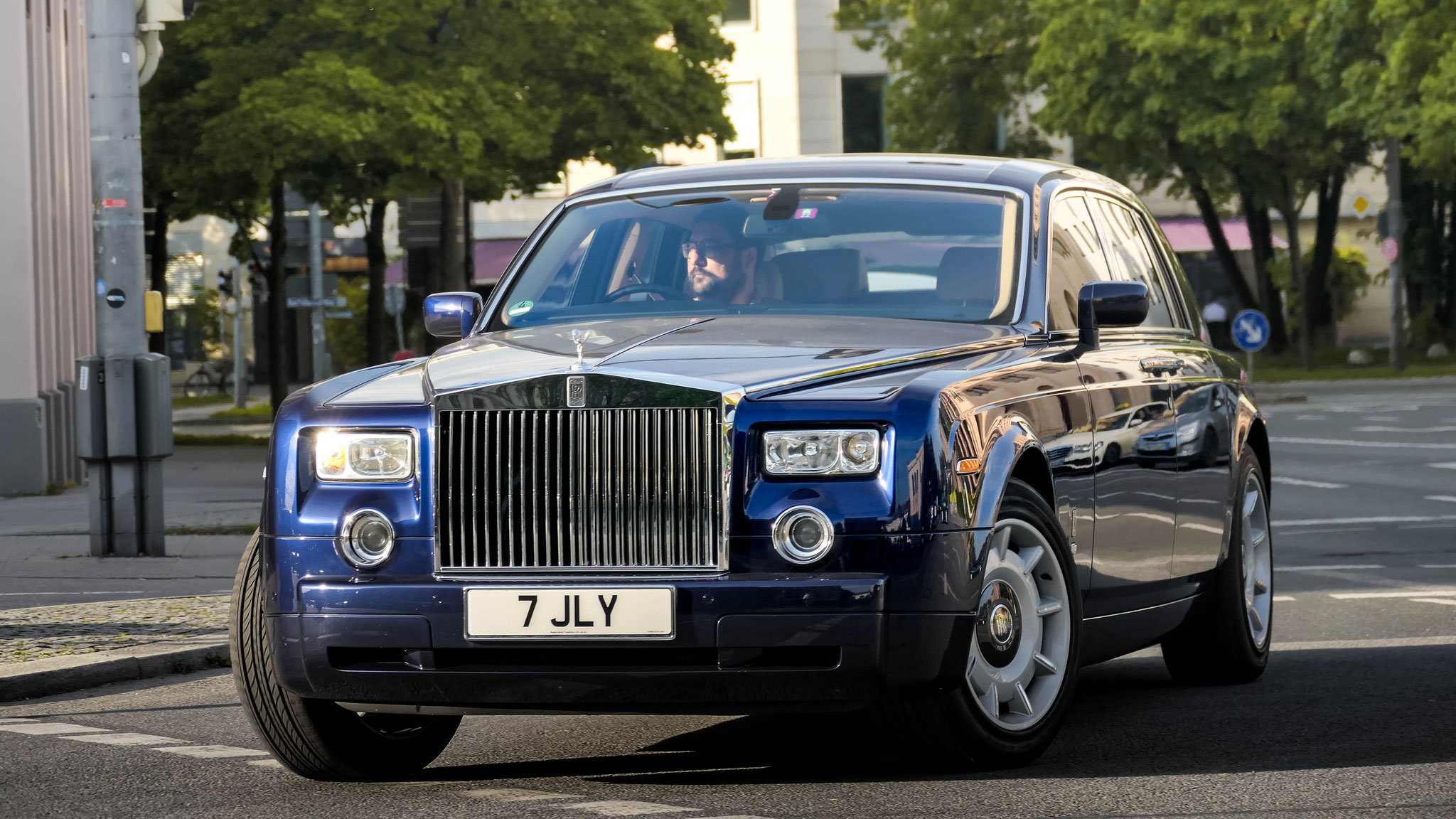 Rolls Royce Phantom - 7JLY (GB)