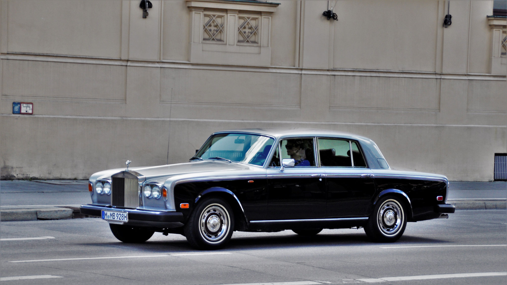 Rolls Royce Silver Shadow - M-MB928H