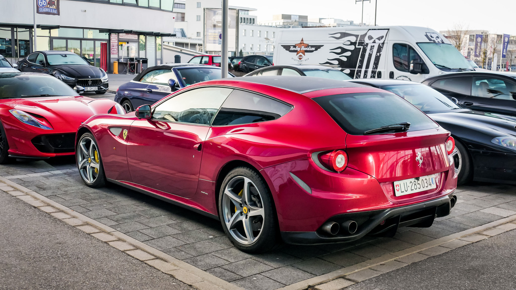 Ferrari FF - LU285034 (CH)