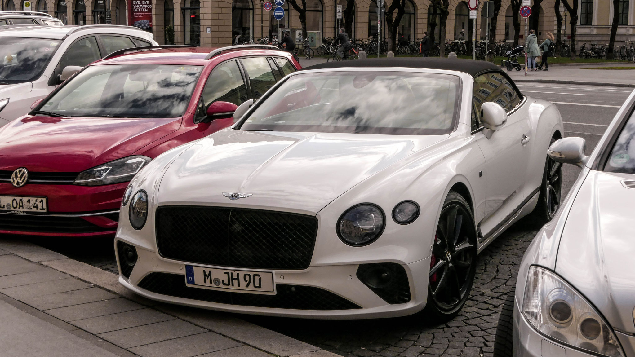 Bentley Continental GTC - M-JH90